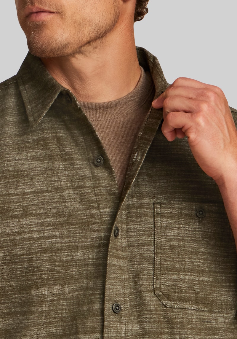 Men's Weatherproof Vintage Traditional Fit Peached Slub Solid Button Up Shirt at Jos. A. Bank, Green/Light Olive, Size Medium