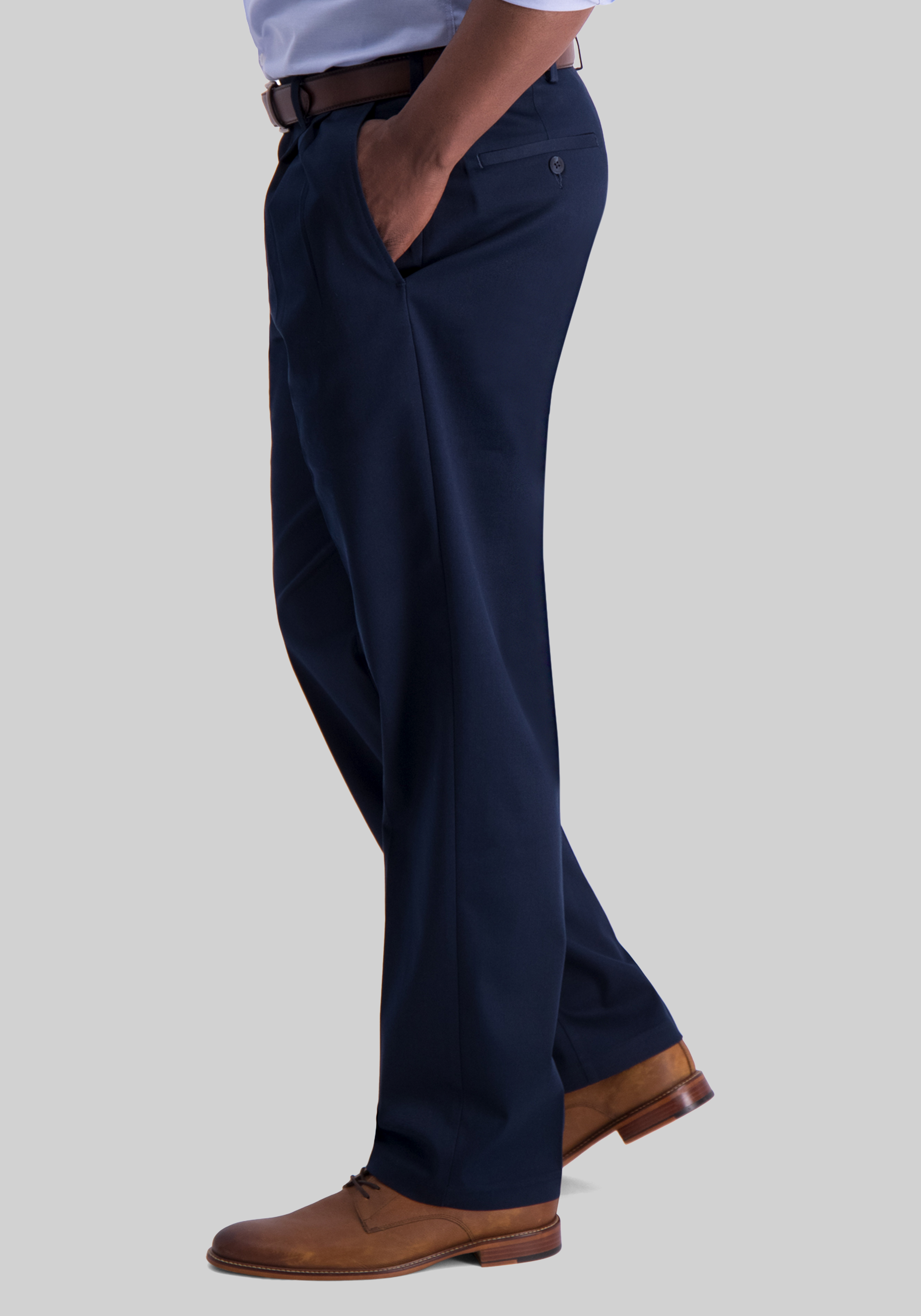 Haggar Classic Fit Pleated No Iron Pants