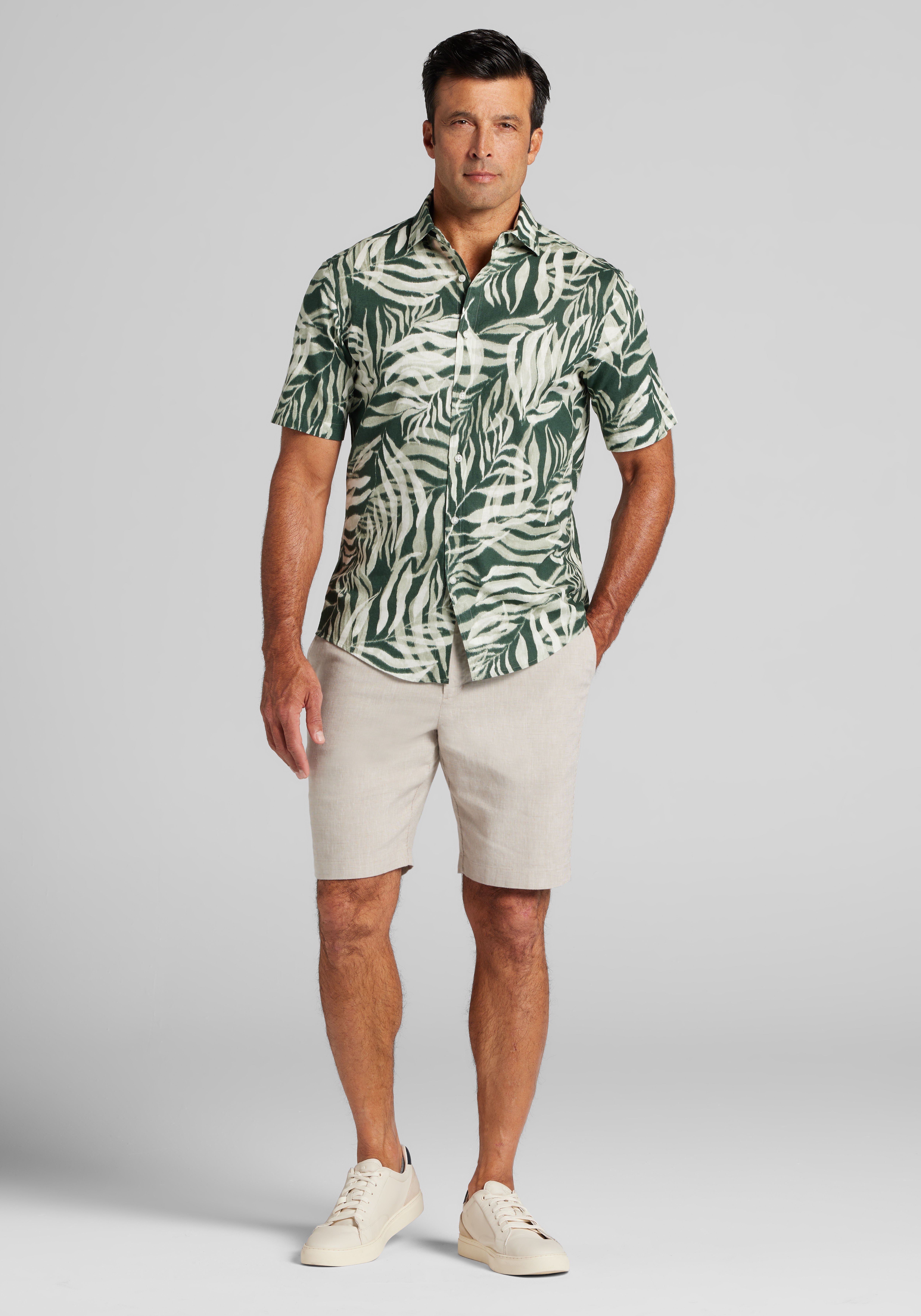 Reserve Collection Tailored Fit Linen Blend Shorts