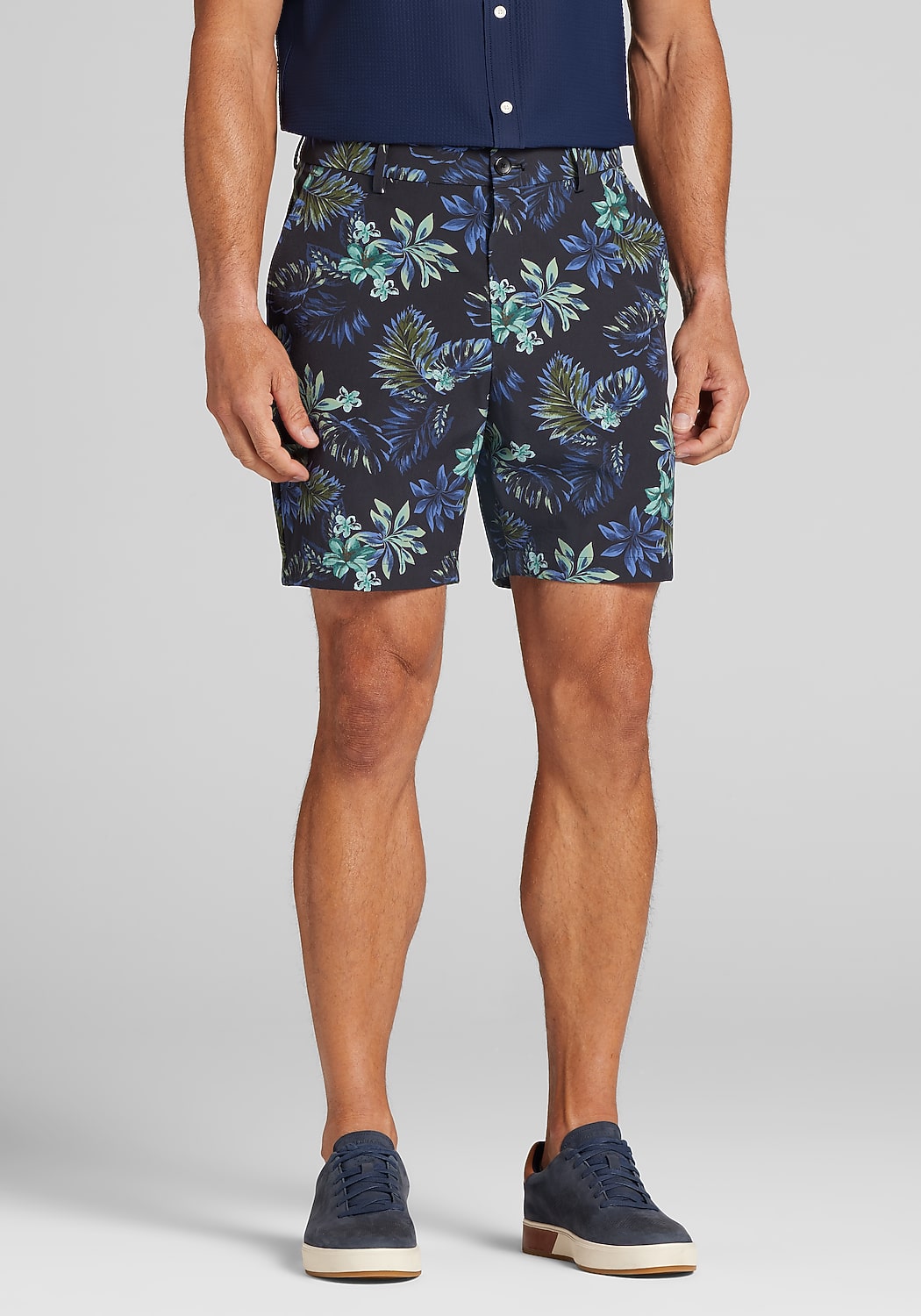 Traveler® Performance Tailored Fit Floral Shorts