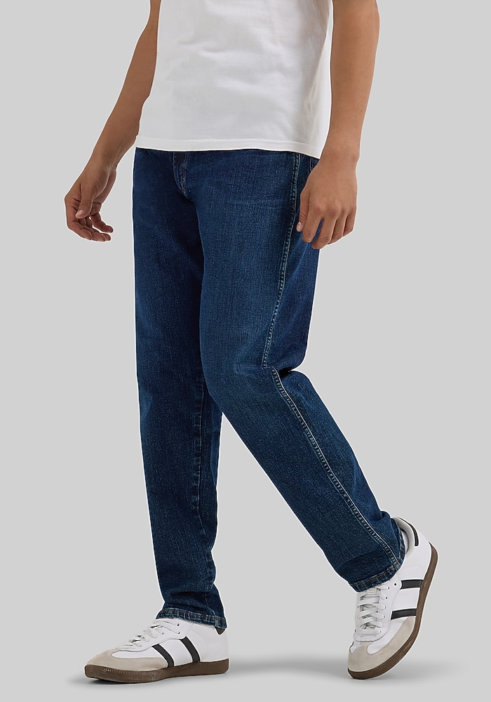 Wrangler Athletic Fit Relaxed Tapered Jeans