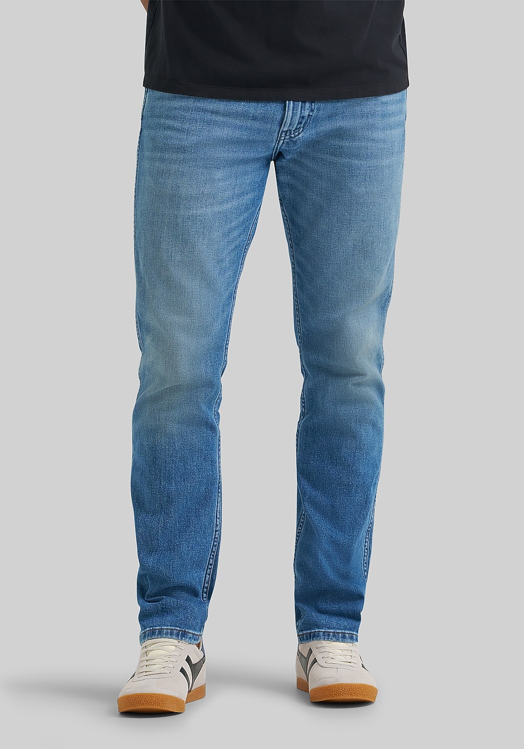 Wrangler Regular Fit Greensboro Straight Leg Jeans