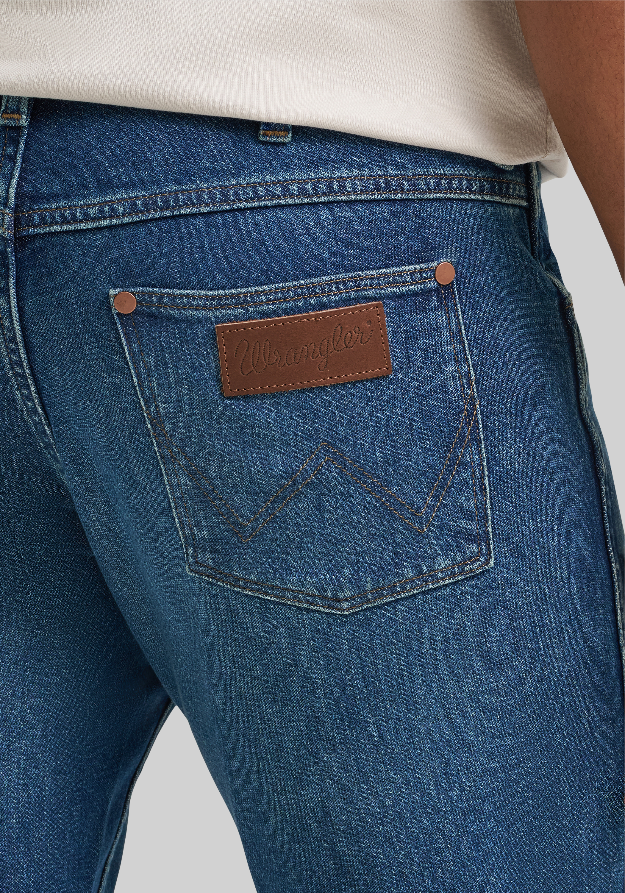 Wrangler Regular Fit Greensboro Straight Leg Jeans