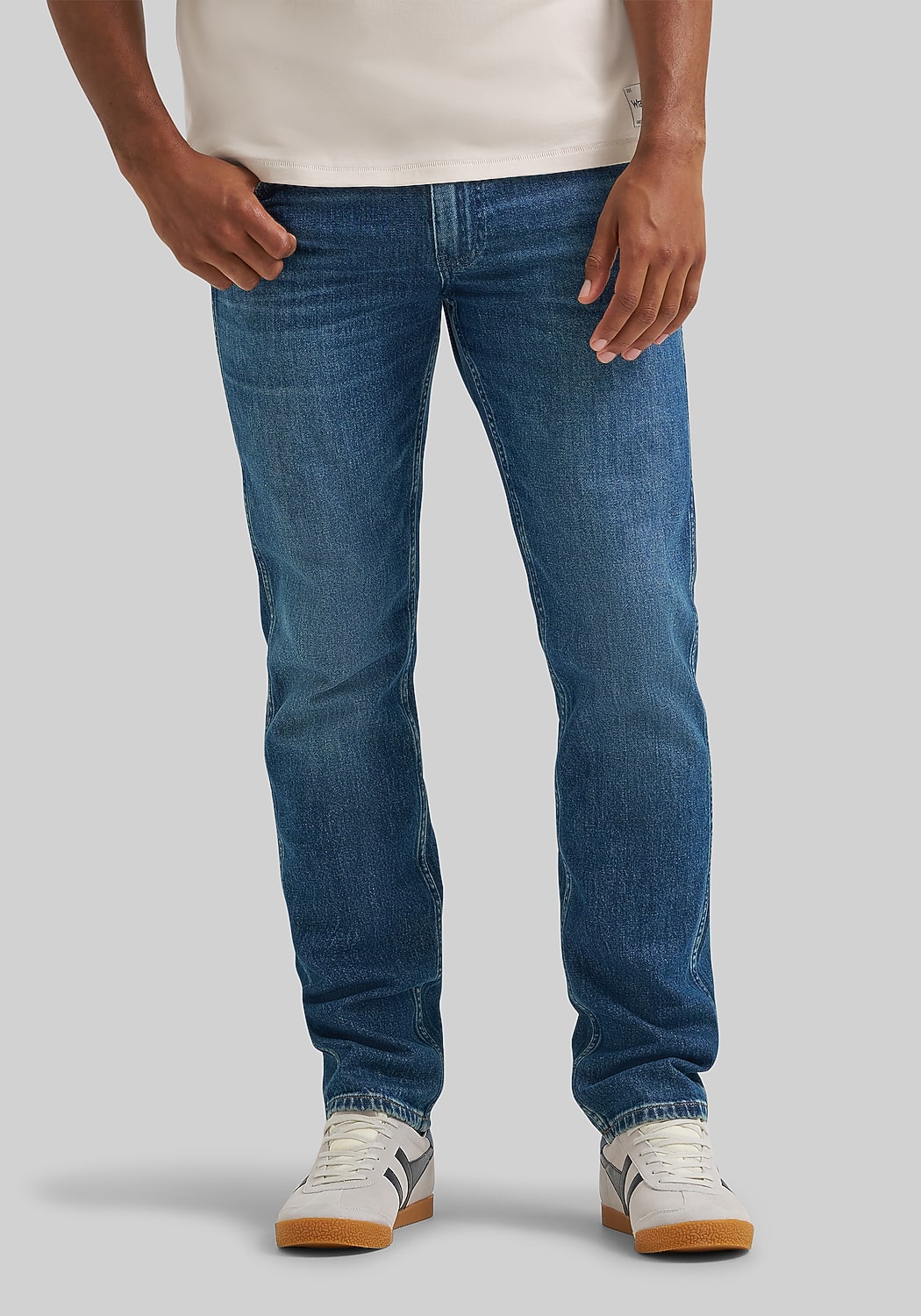 Wrangler Regular Fit Greensboro Straight Leg Jeans