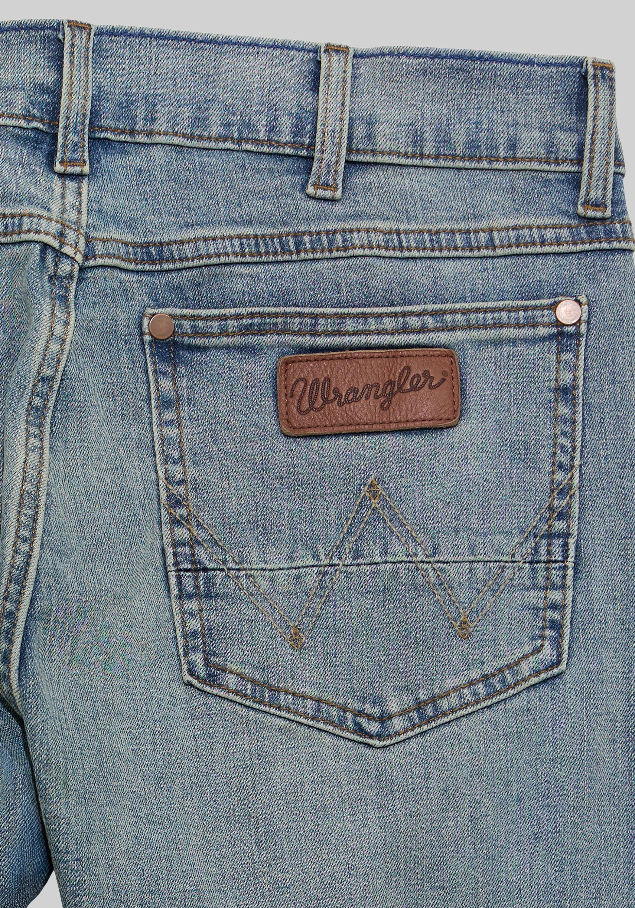 Wrangler Retro Bearcreek Slim Boot Jeans