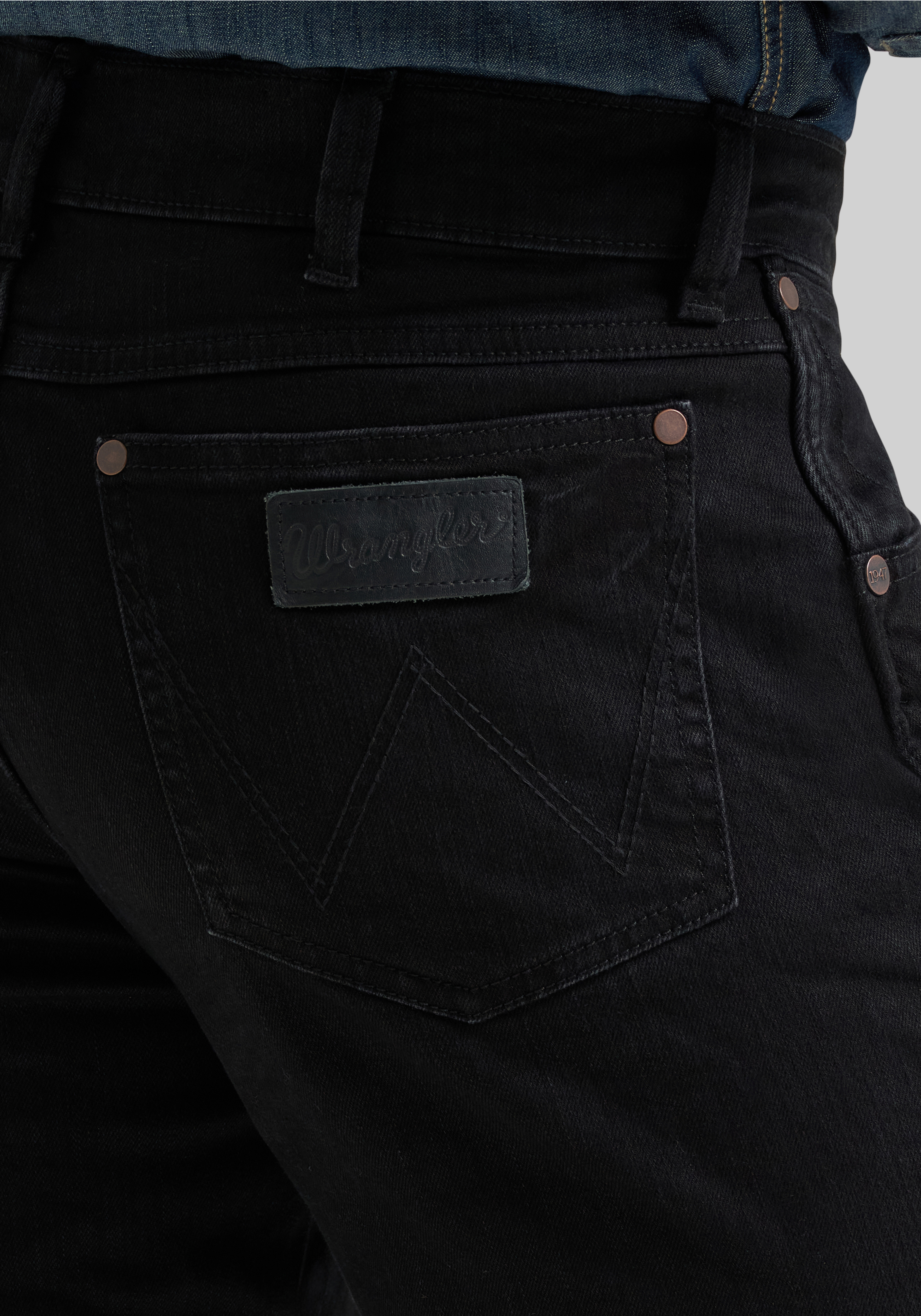 Wrangler Slim Fit Retro Cottonwood Straight Leg Jeans