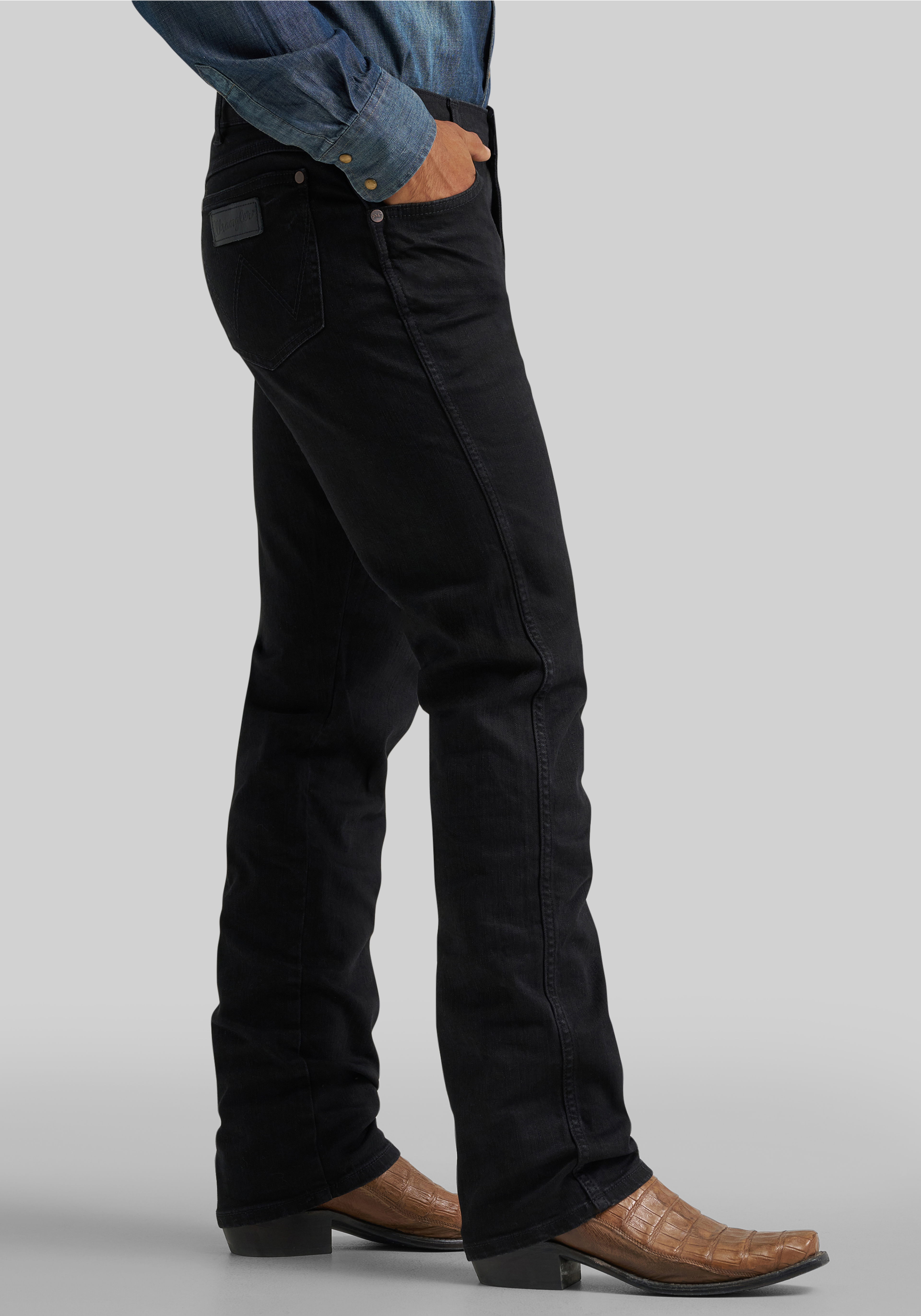 Wrangler Slim Fit Retro Cottonwood Straight Leg Jeans