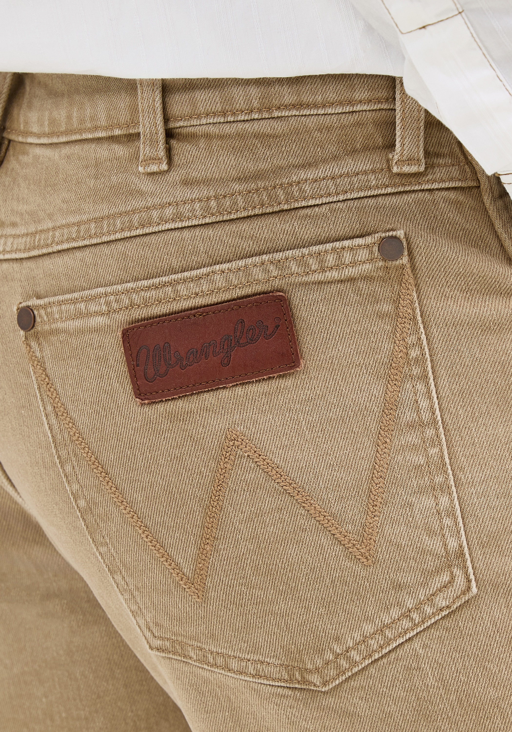 Wrangler Retro Slim Fit Saddle Straight Jeans