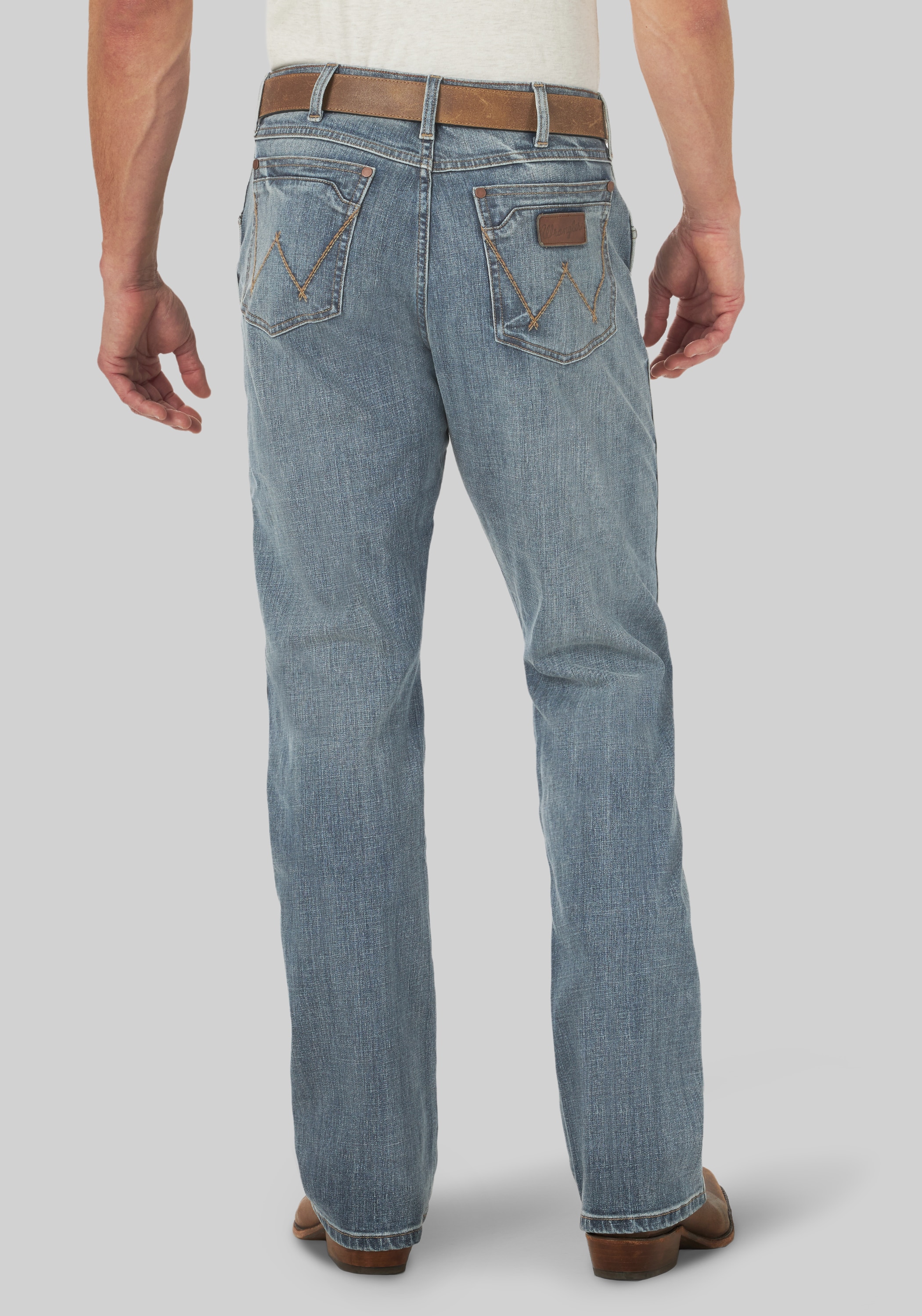 Wrangler Retro Greeley Relaxed Fit Bootcut Jeans