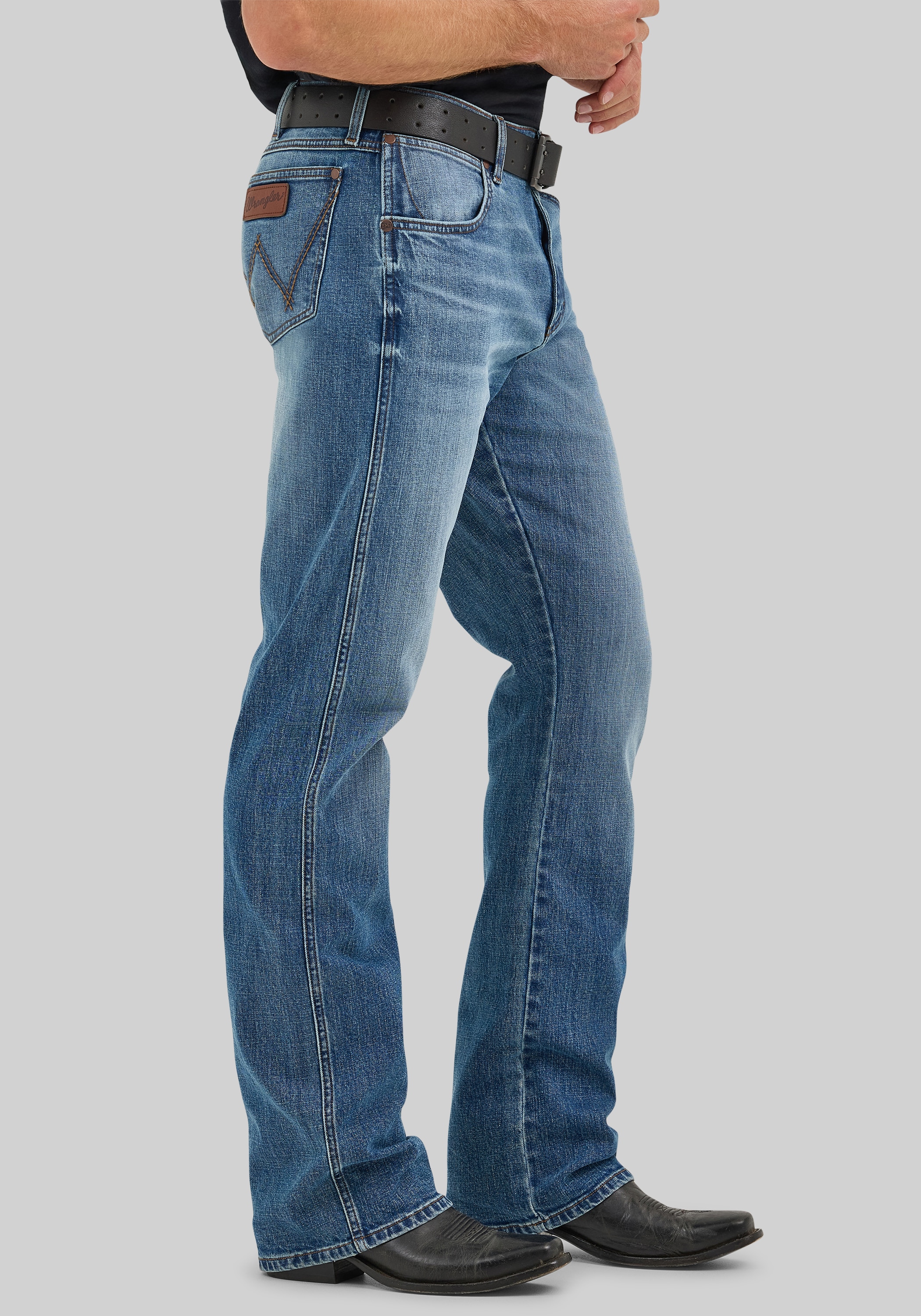 Wrangler Retro Relaxed Fit Harris Boot Jeans