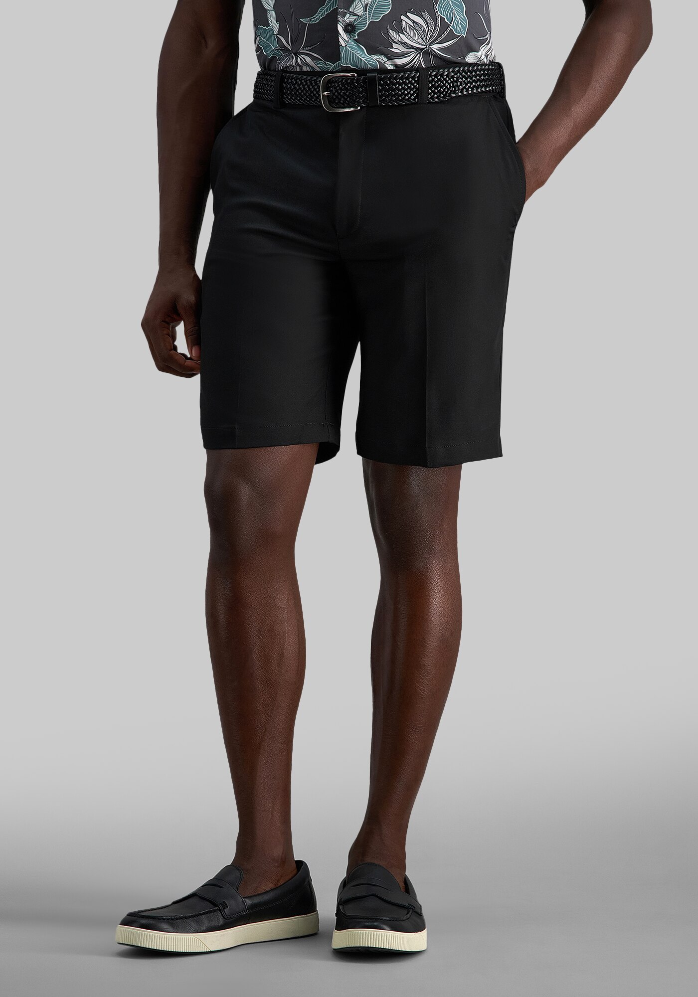 Haggar COOL 18® Pro Straight Fit Performance Golf Shorts 9.5''