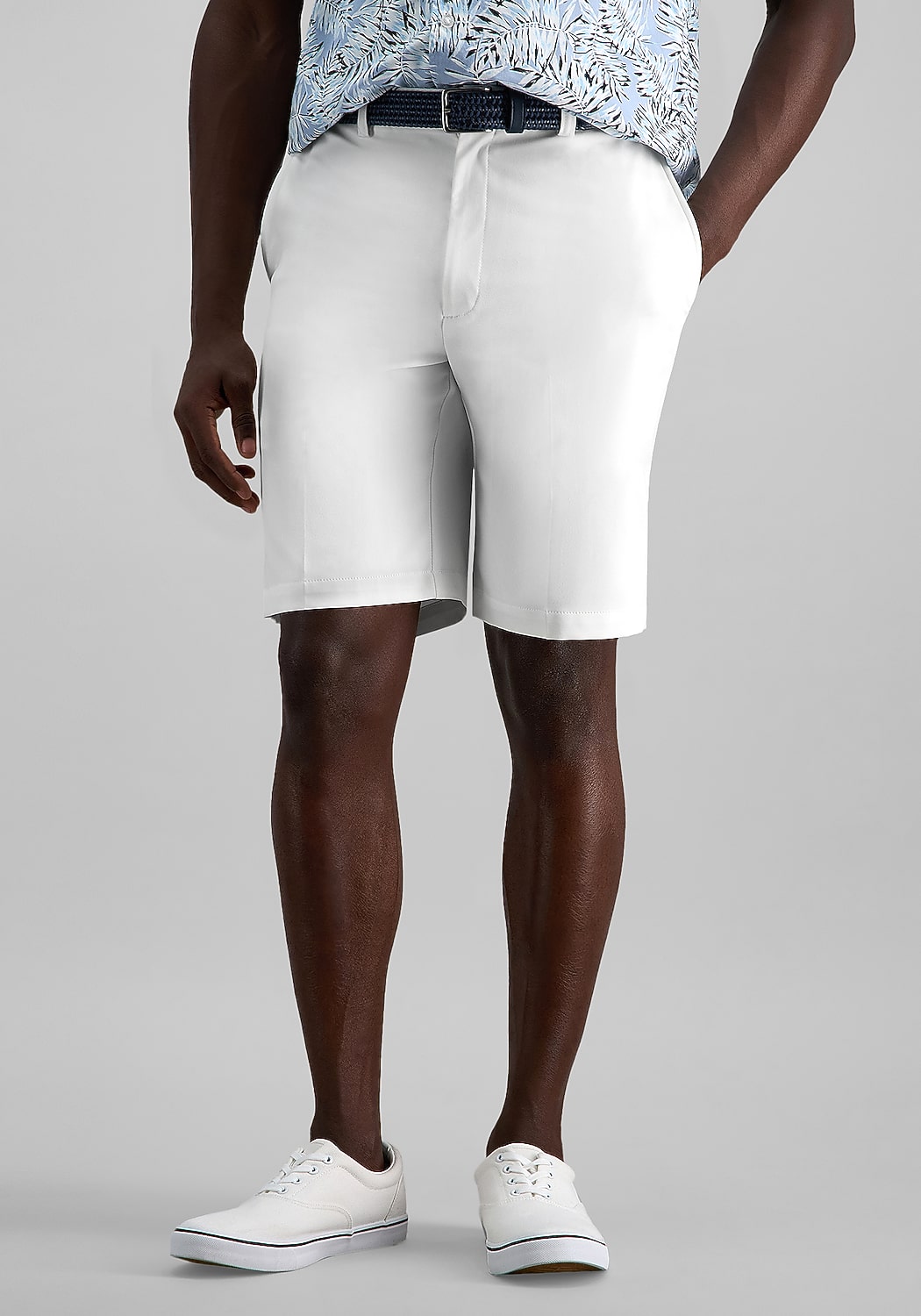 Haggar COOL 18® Pro Straight Fit Performance Golf Shorts 9.5"