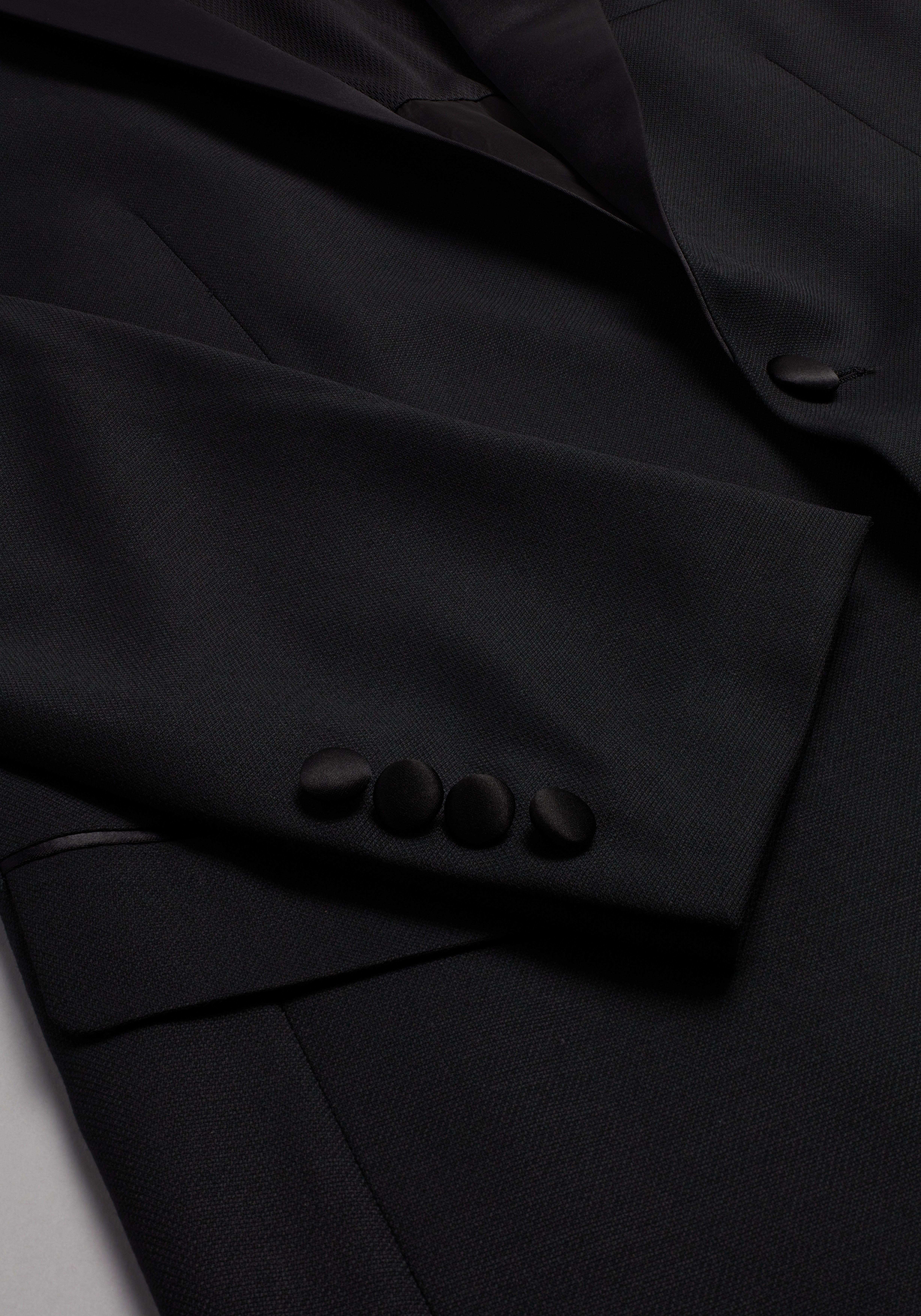 Traveler® COOLMOTION Tailored Fit Textured Solid Tuxedo Separate Jacket