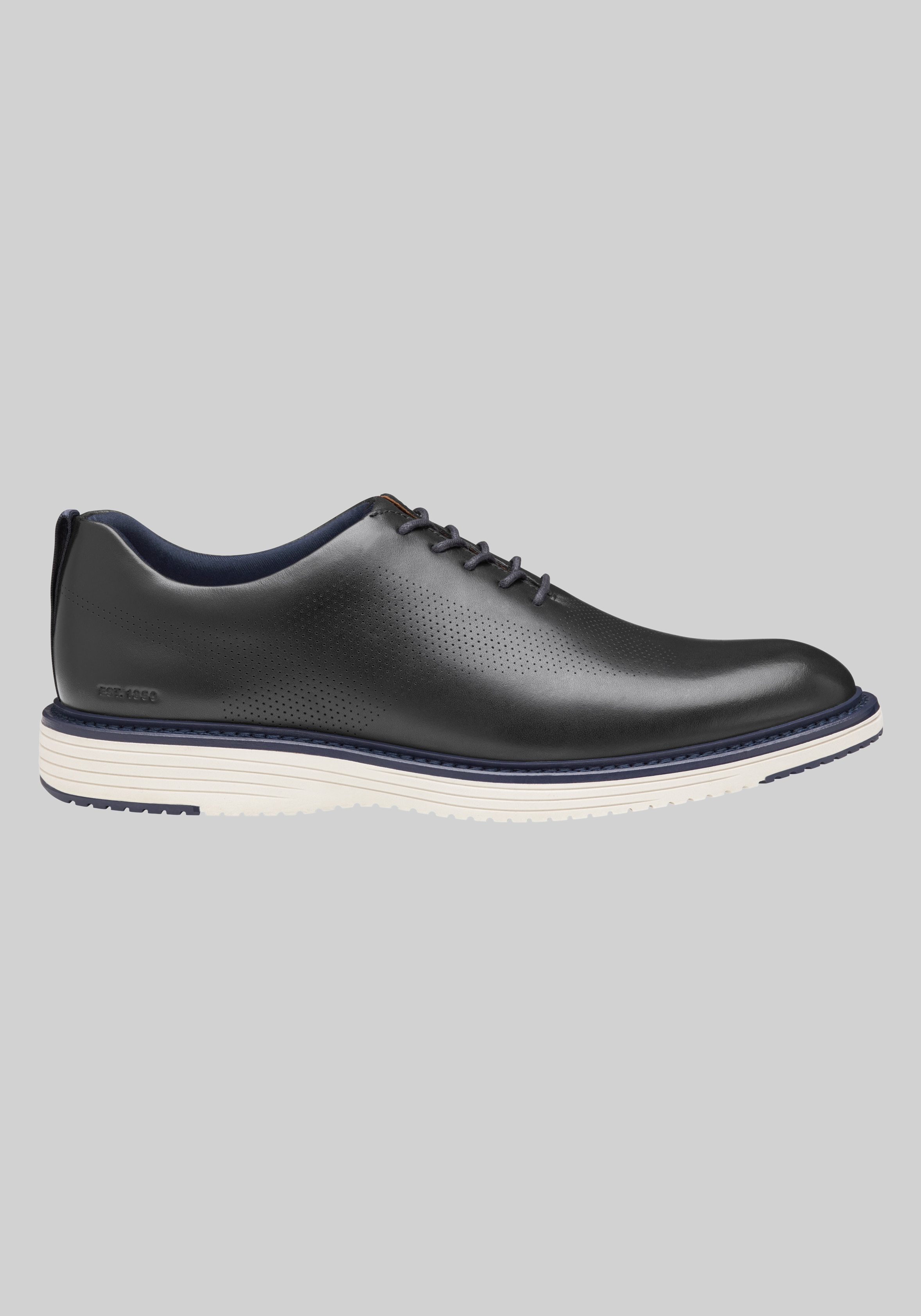 Johnston & Murphy Upton One-Piece Perfed Plain Toe