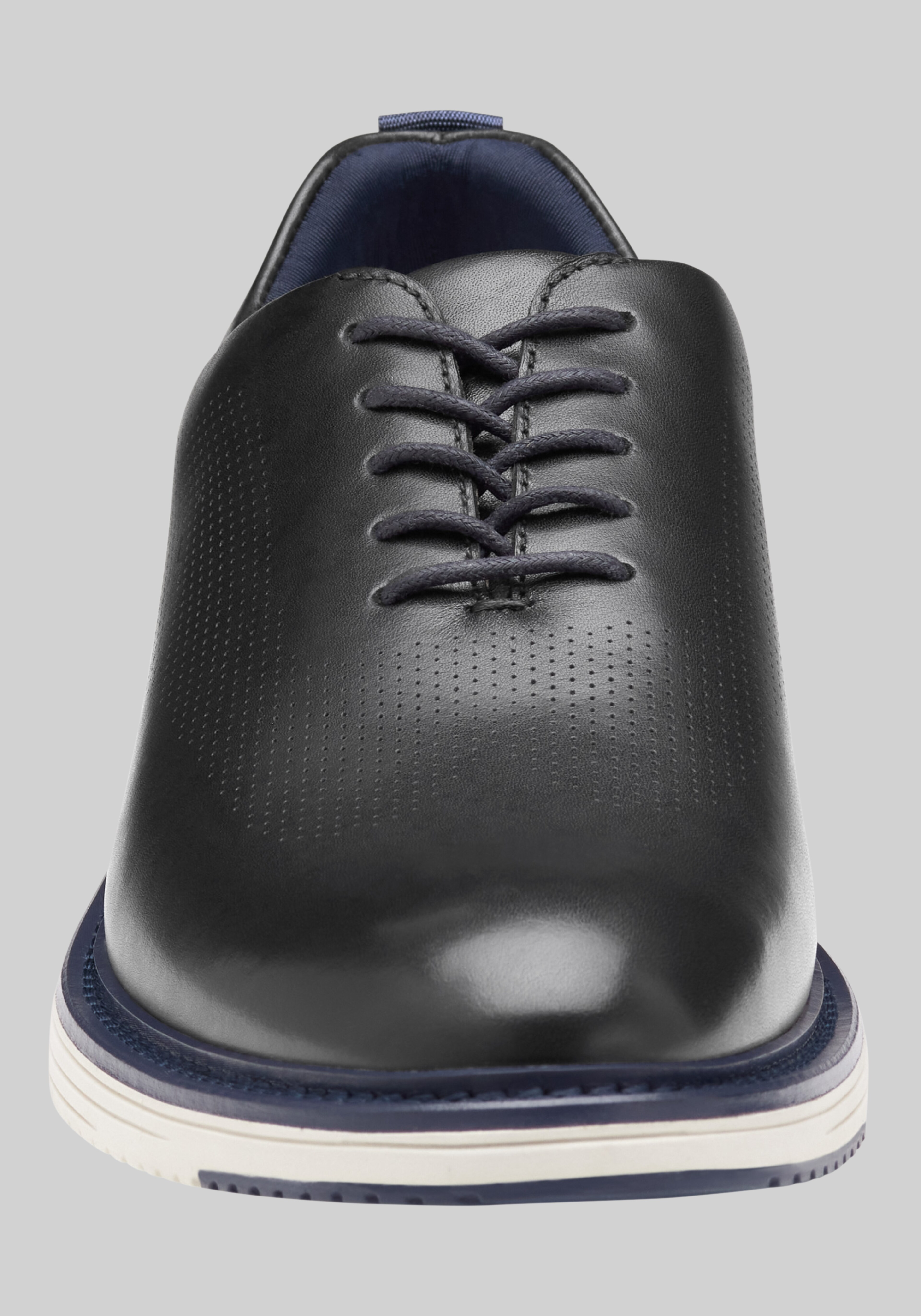 Johnston & Murphy Upton One-Piece Perfed Plain Toe