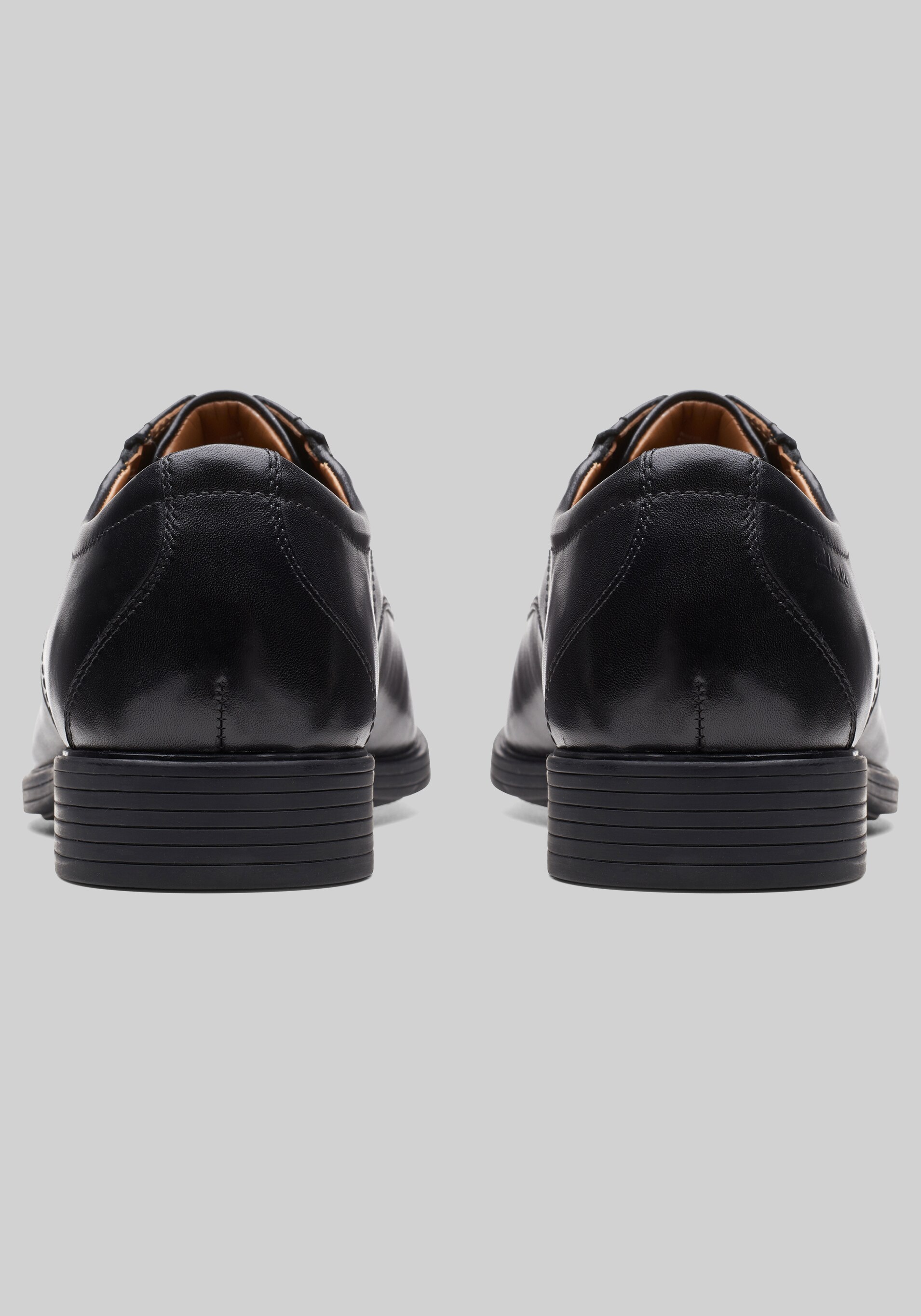 Clarks Whiddon Pace Oxfords