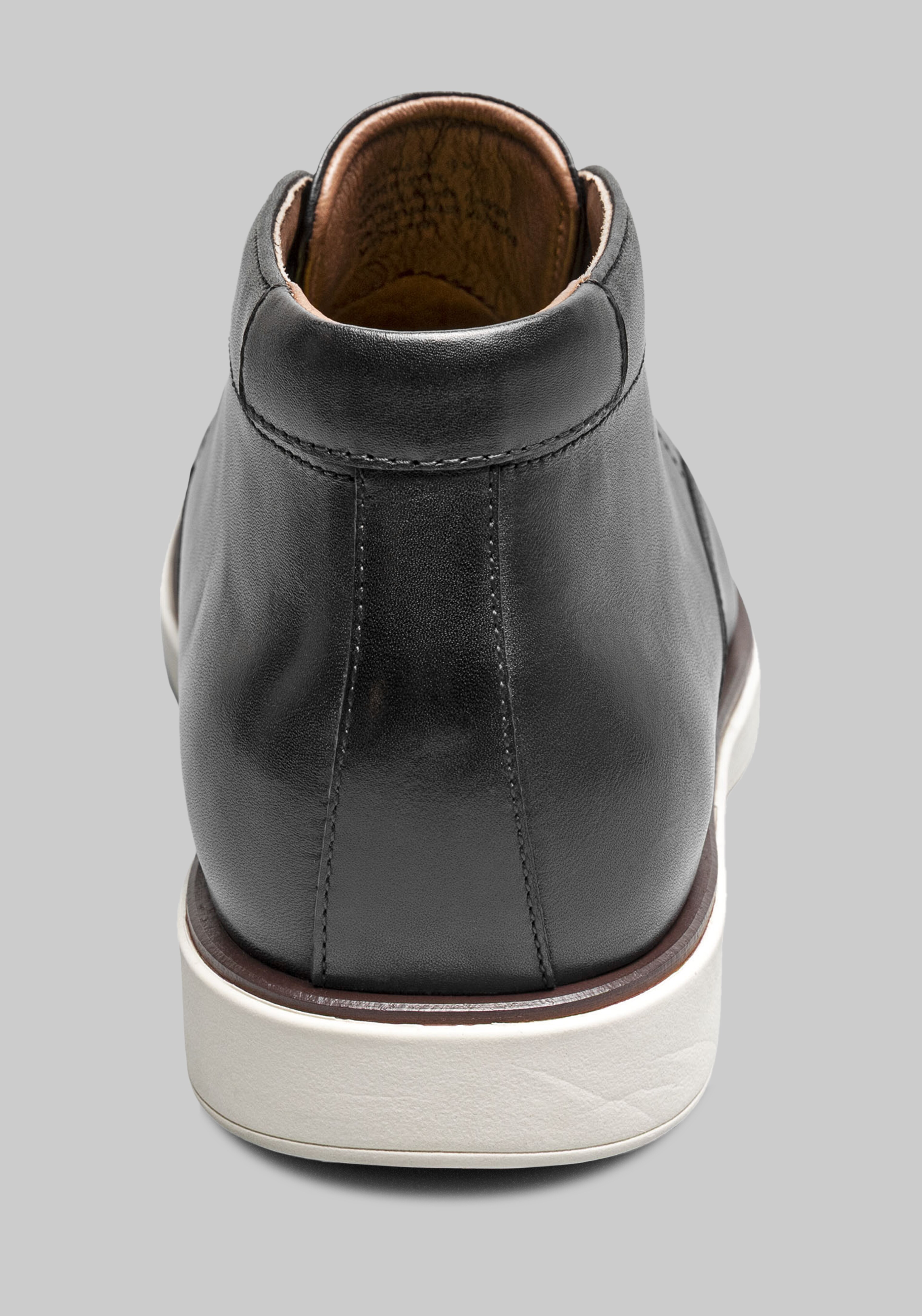 Florsheim Avenue Plain Toe Chukka Boots