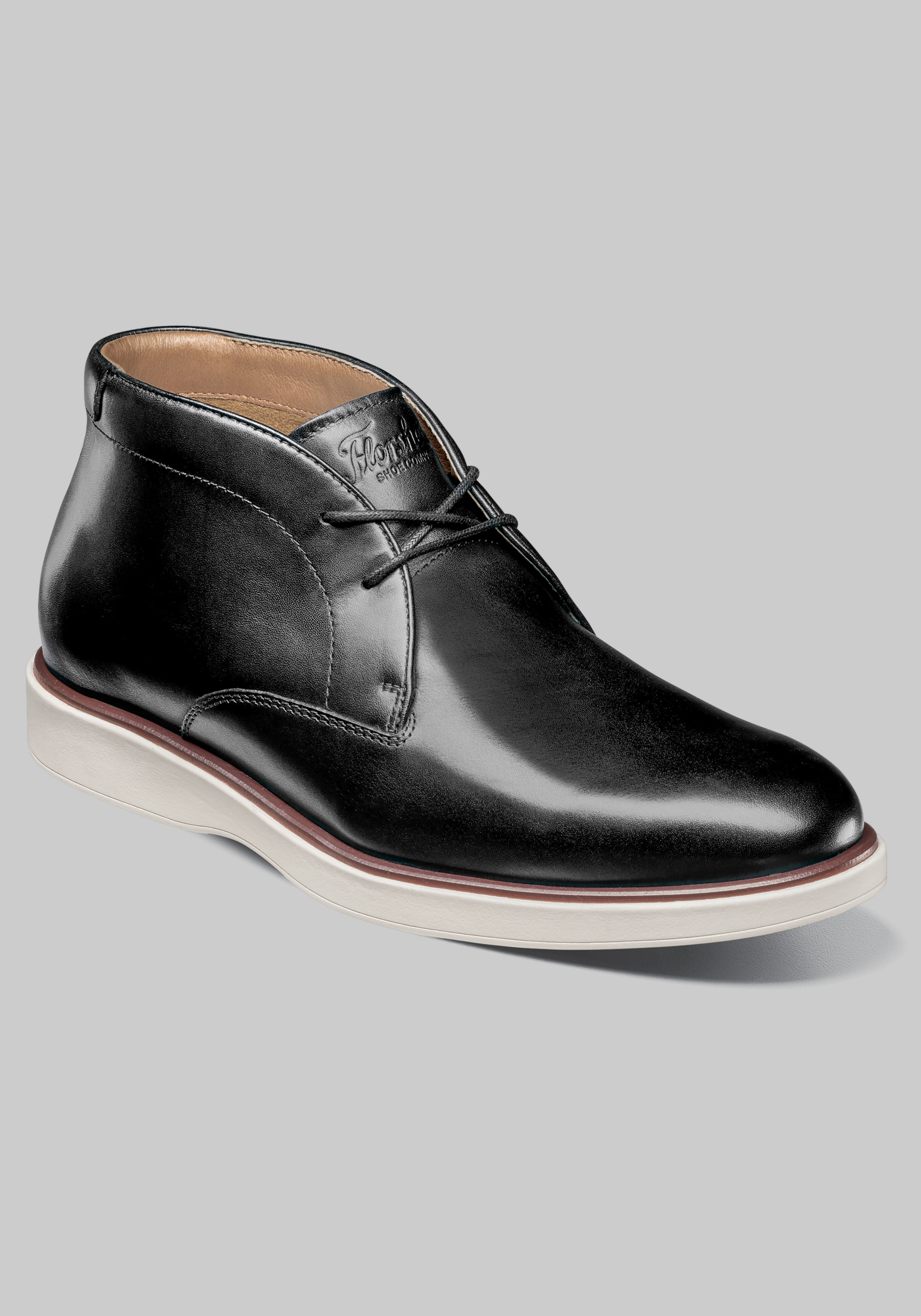 Florsheim Avenue Plain Toe Chukka Boots