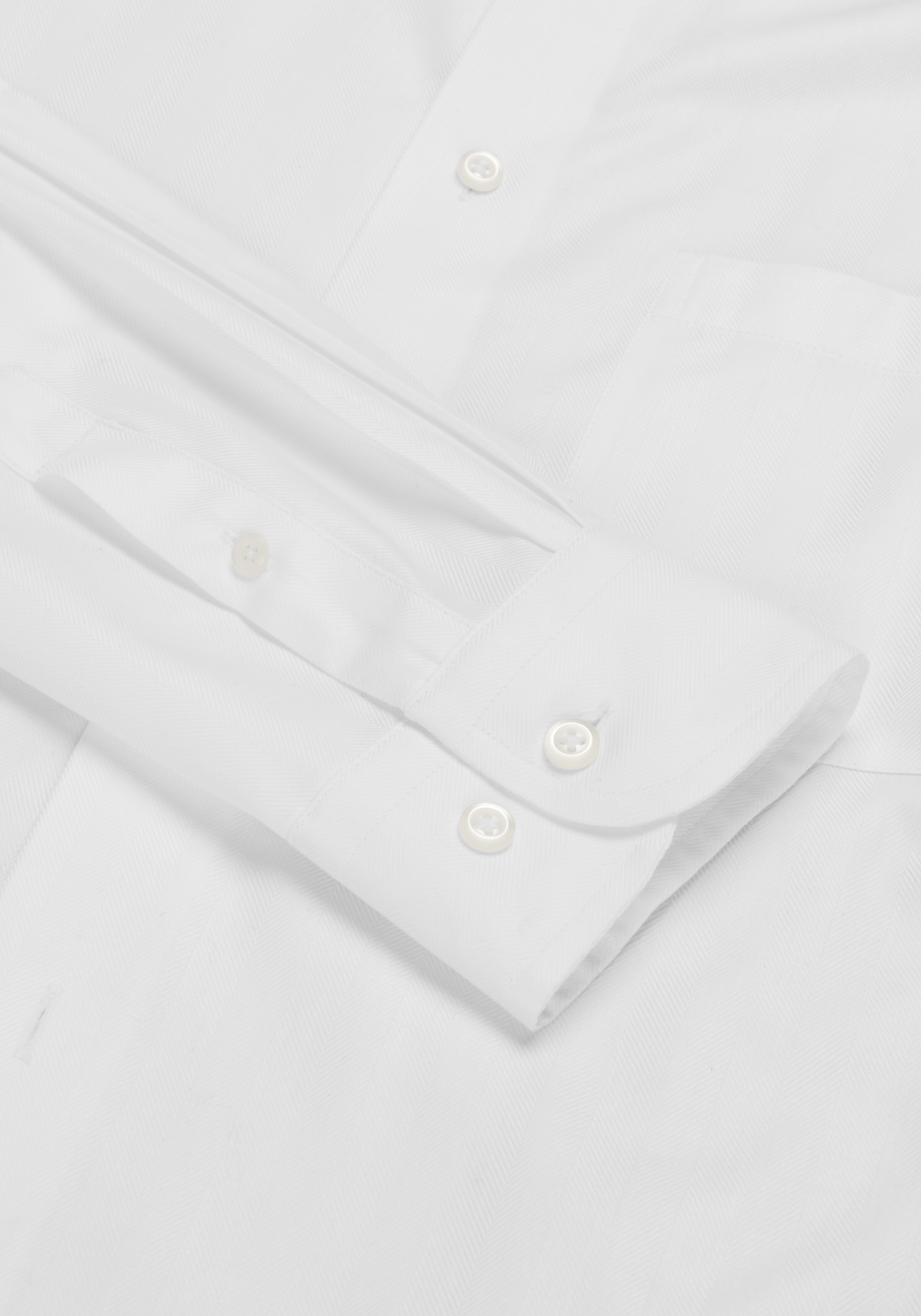 Reserve Collection Tailored Fit Spread Collar Herringbone Dress Shirt