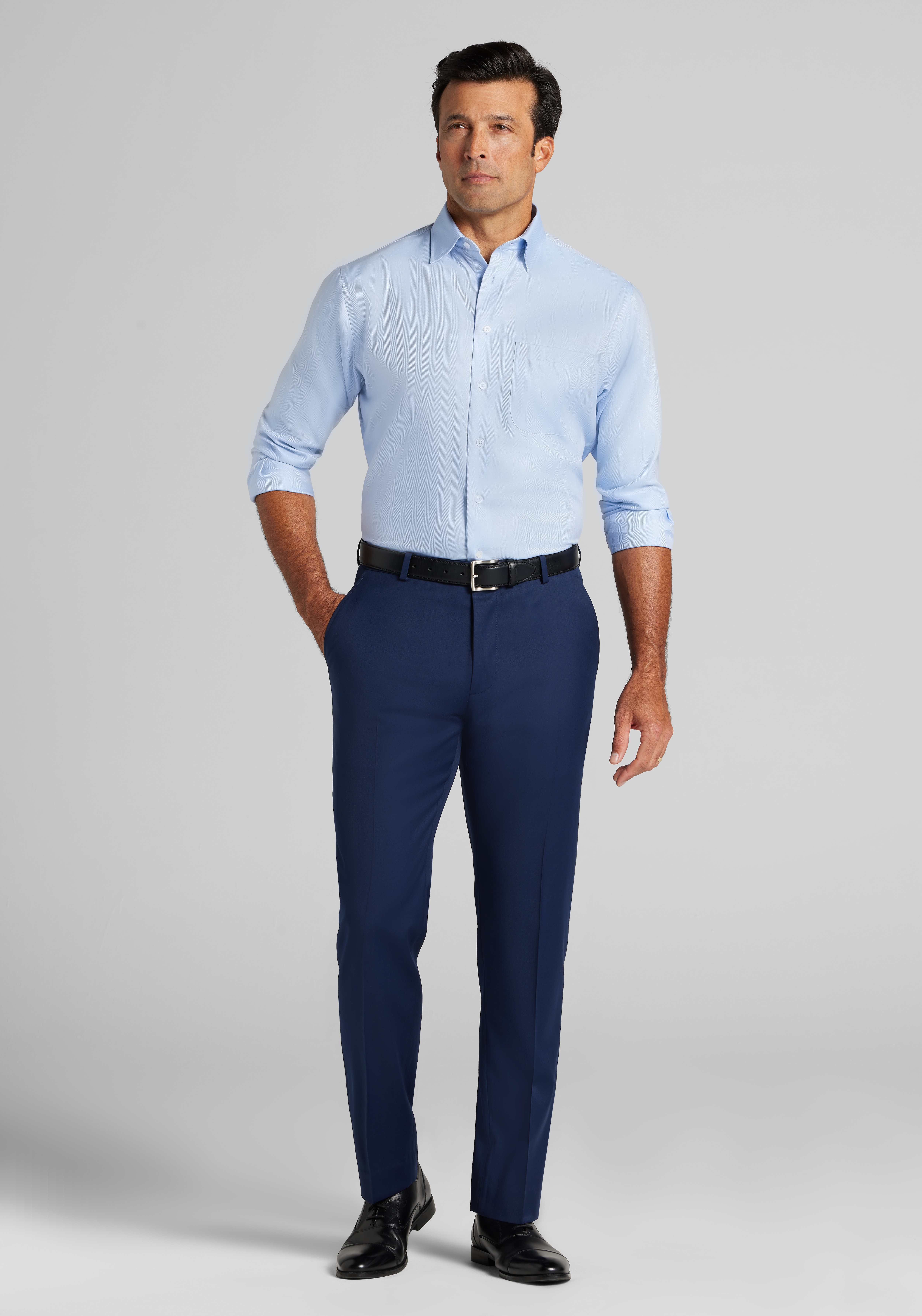 Reserve Collection Tailored Fit Spread Collar Herringbone Dress Shirt