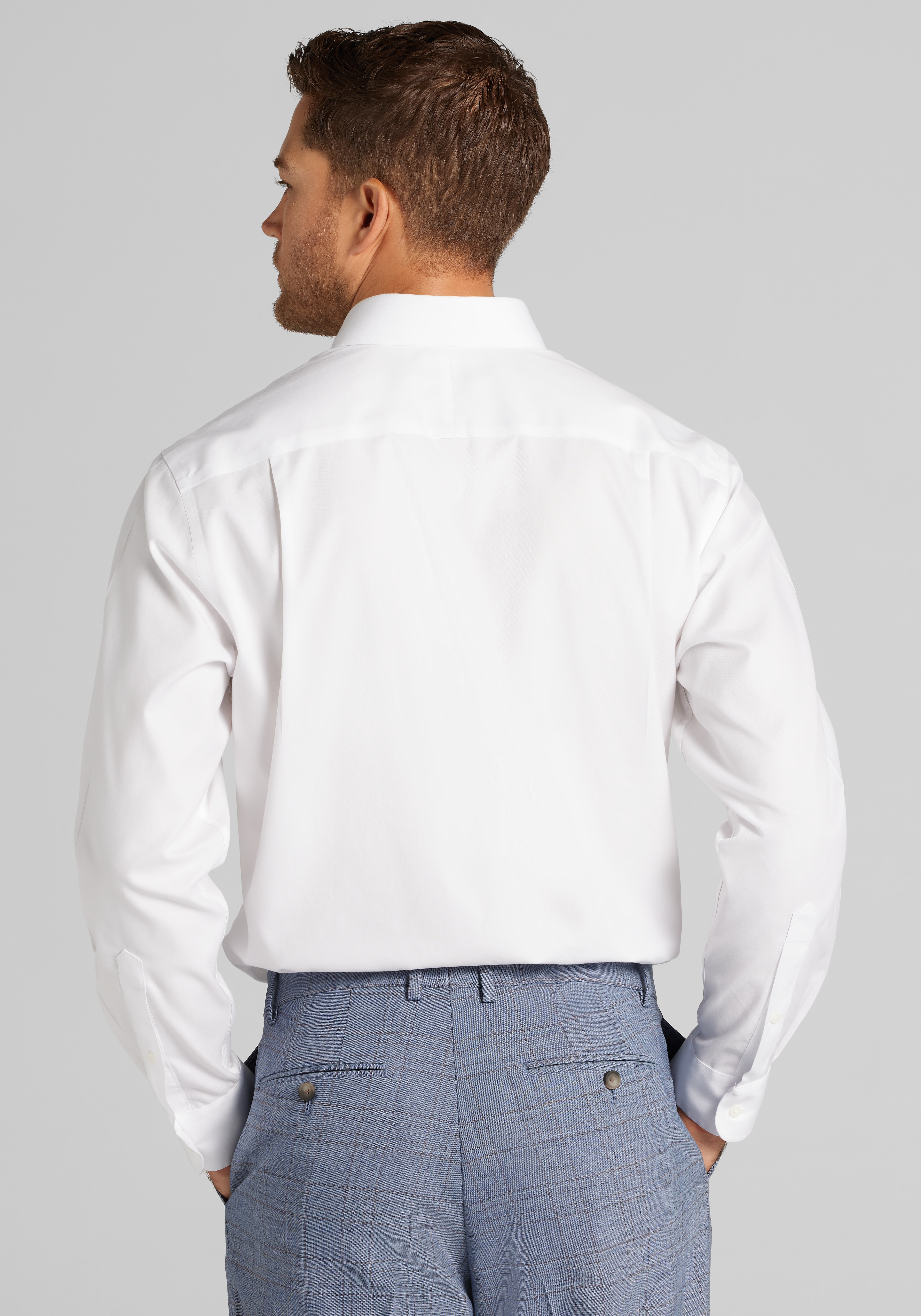 Traveler® Collection Tailored Fit Spread Collar Solid Dress Shirt