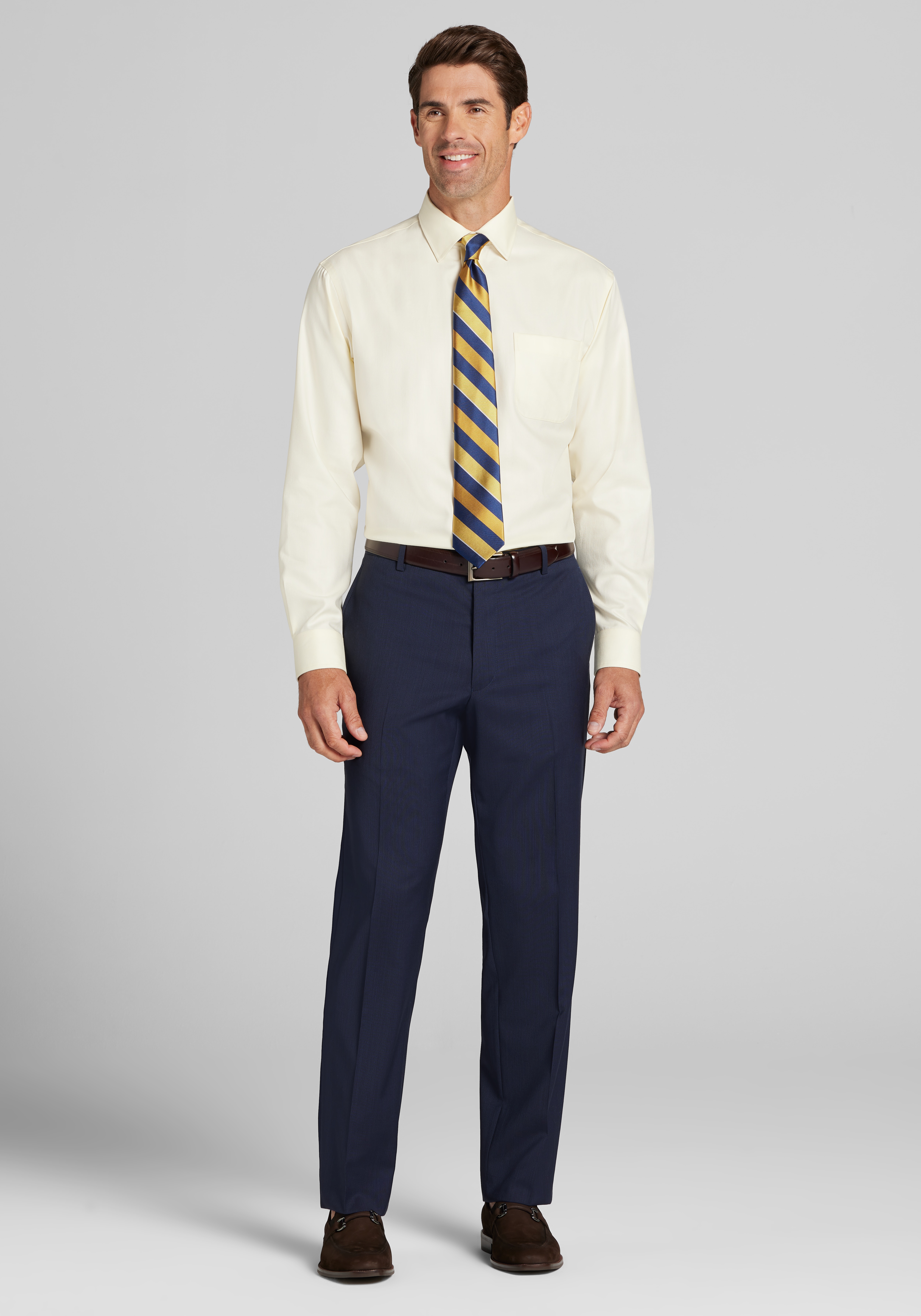 Reserve Collection Traditional Fit Spread Collar Solid Dress Shirt