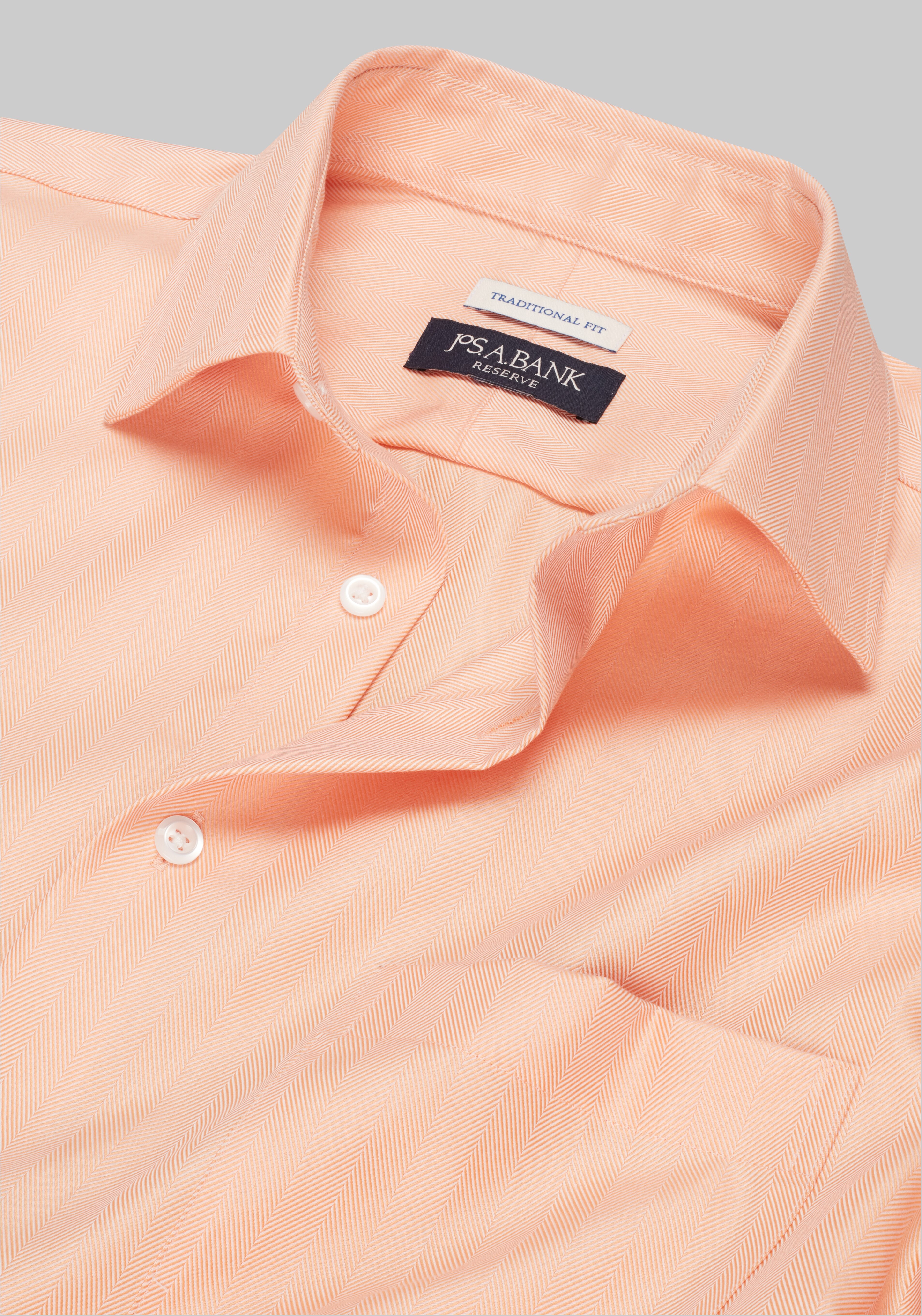Reserve Collection Traditional Fit Spread Collar Solid Dress Shirt