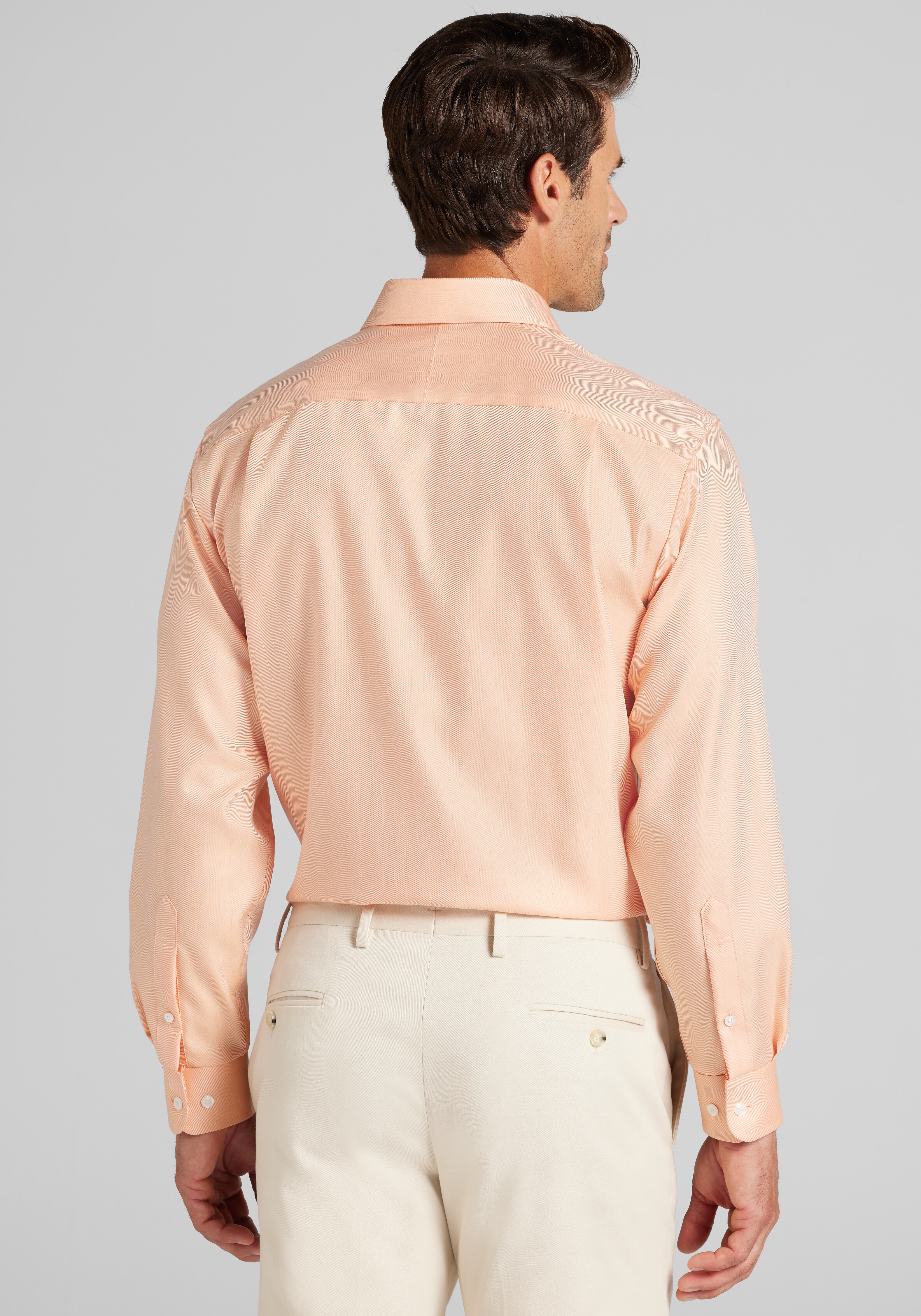 Reserve Collection Traditional Fit Spread Collar Solid Dress Shirt