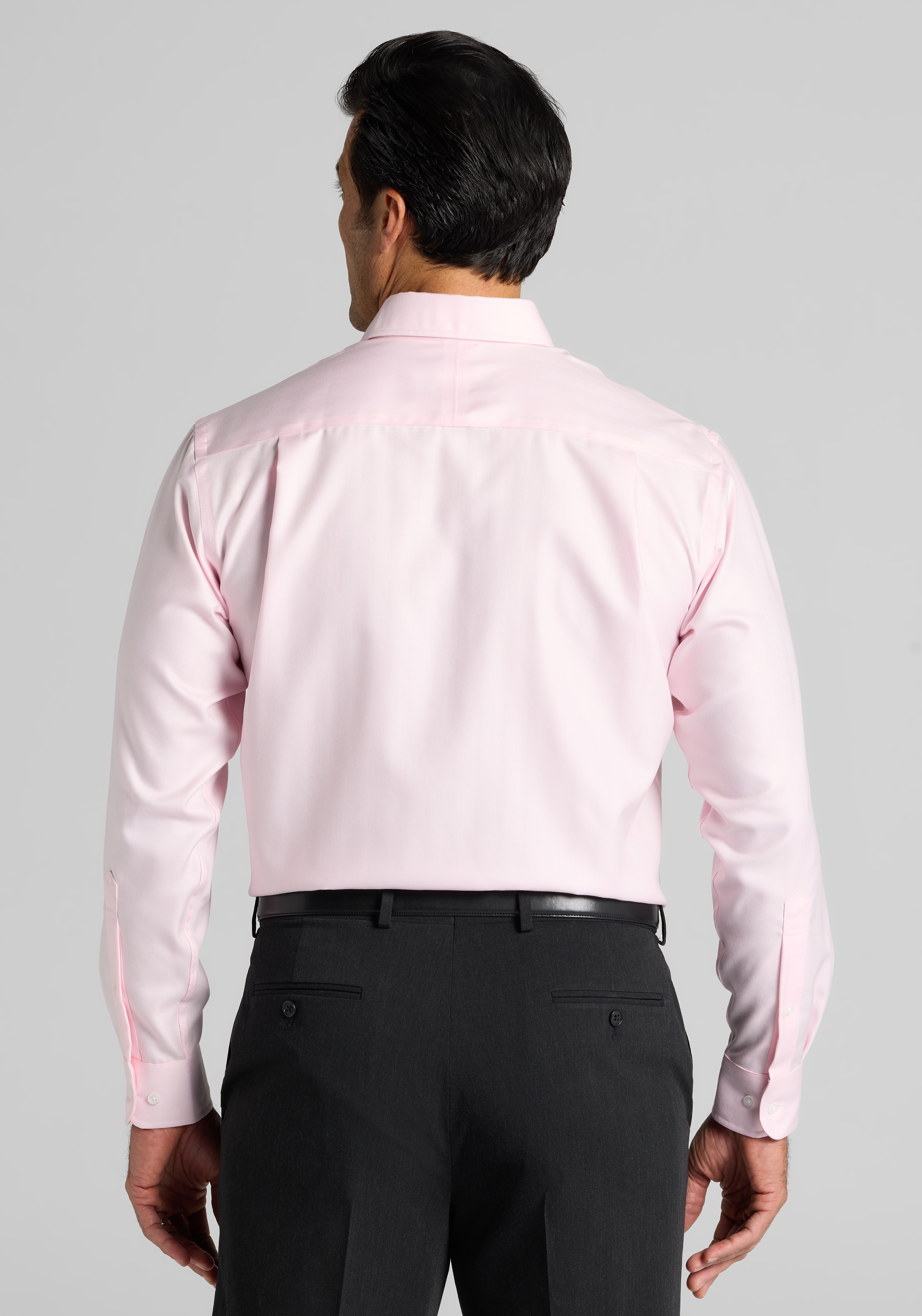 Reserve Collection Traditional Fit Spread Collar Herringbone Dress Shirt