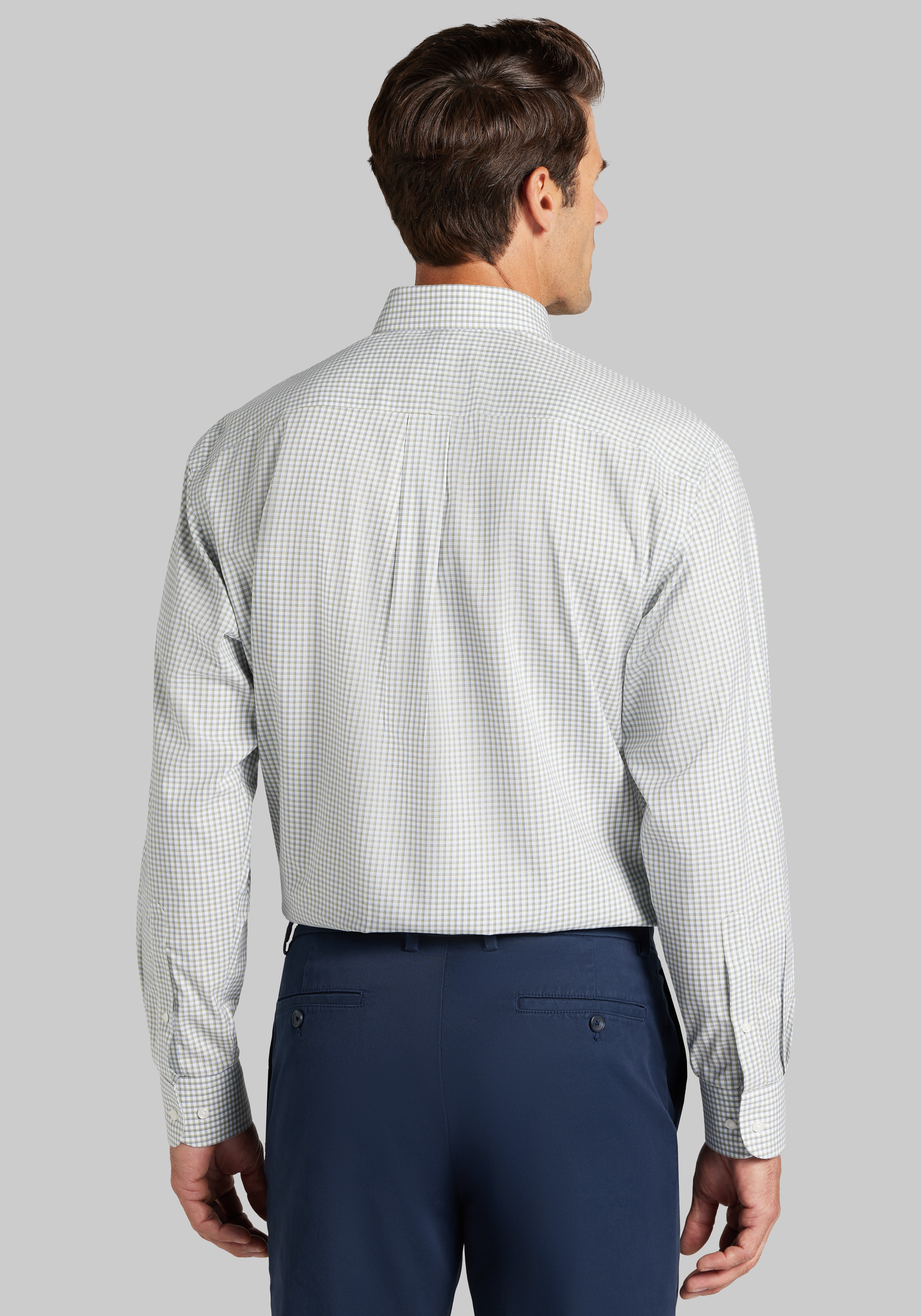 Traveler® Collection Traditional Fit Button-Down Collar Plaid Dress Shirt