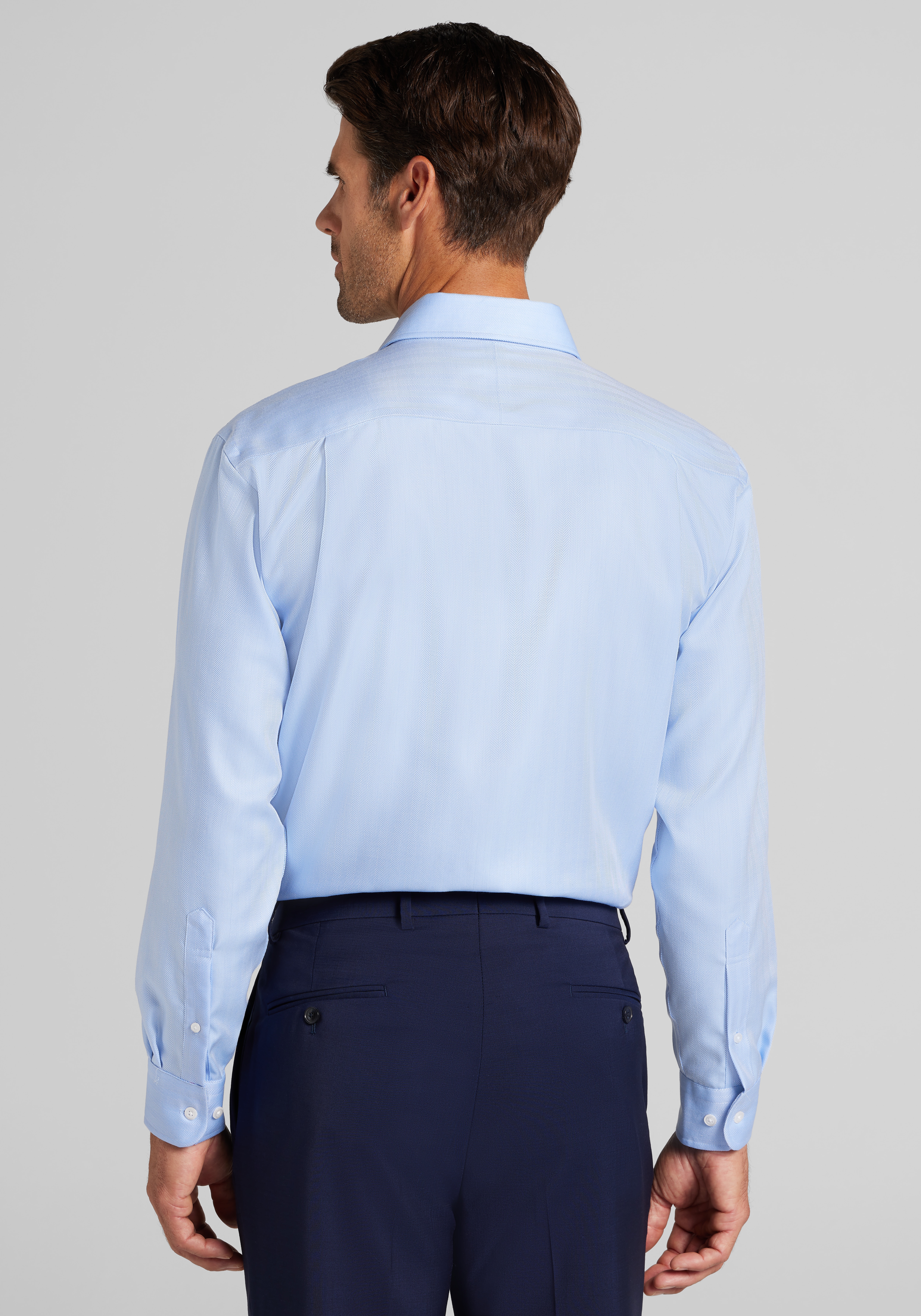 Reserve Collection Traditional Fit Spread Collar Herringbone Dress Shirt