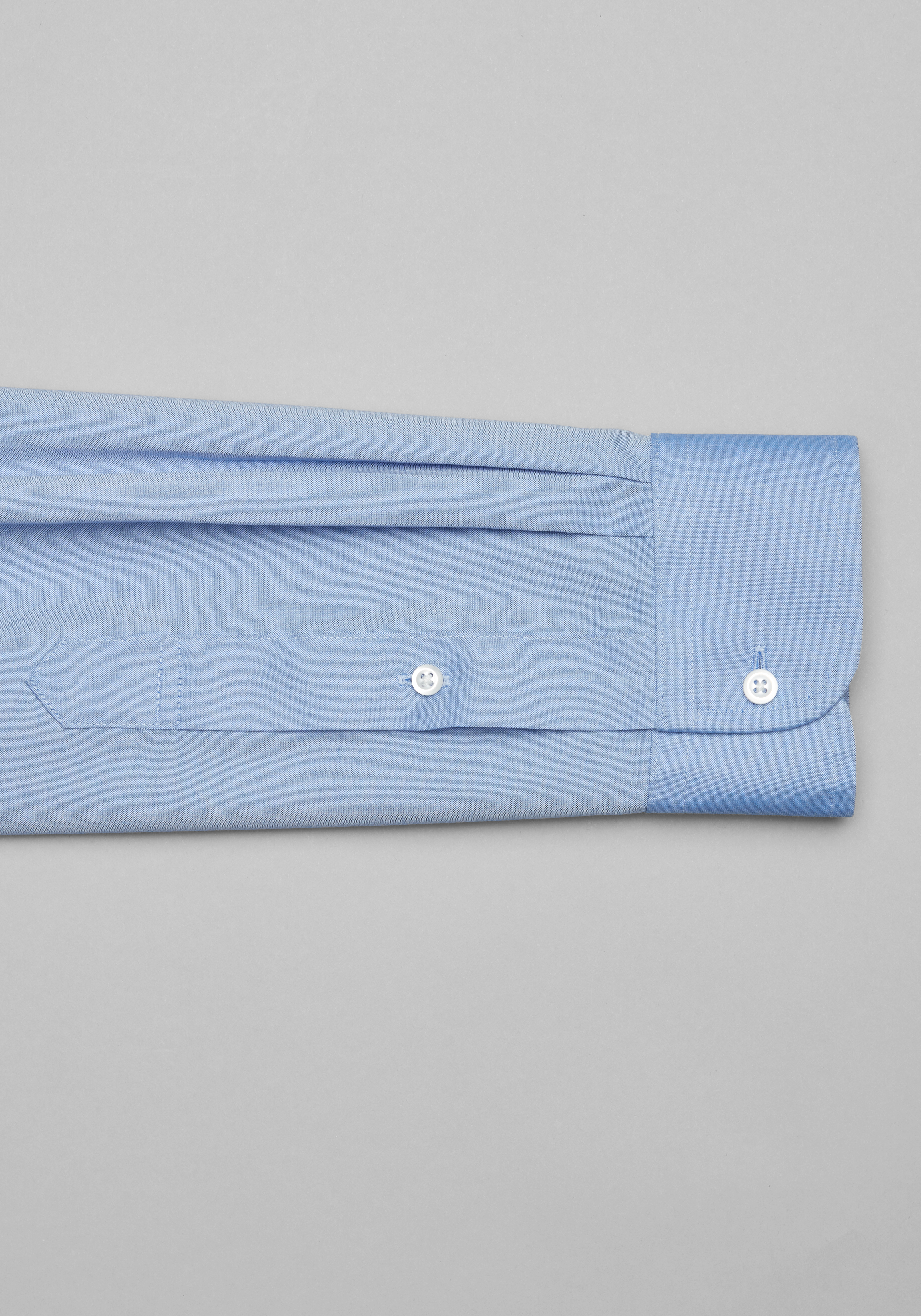 Traveler® Collection Traditional Fit Spread Collar Solid Dress Shirt