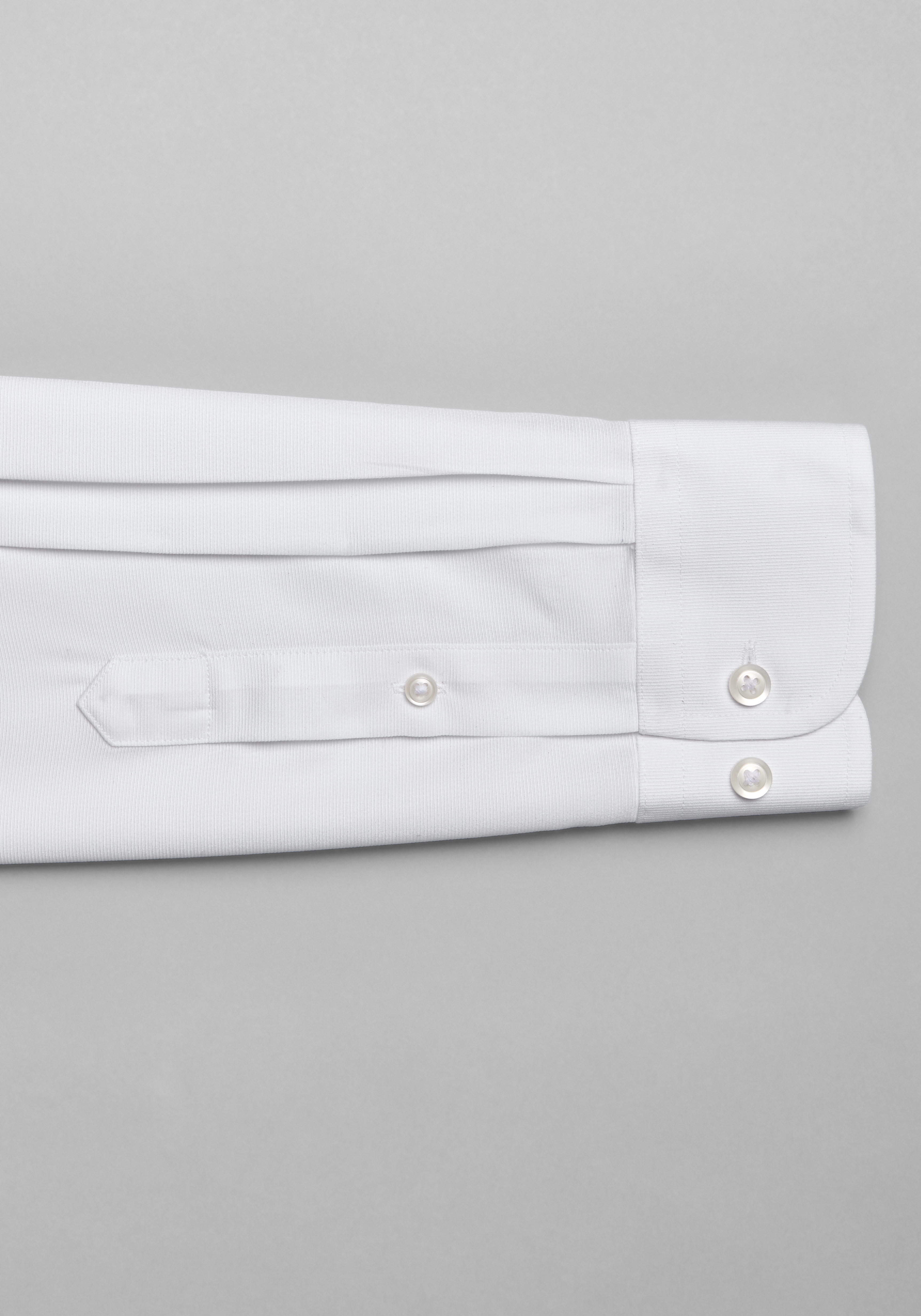 Reserve Collection Slim Fit Cutaway Collar Solid Dress Shirt  CLEARANCE