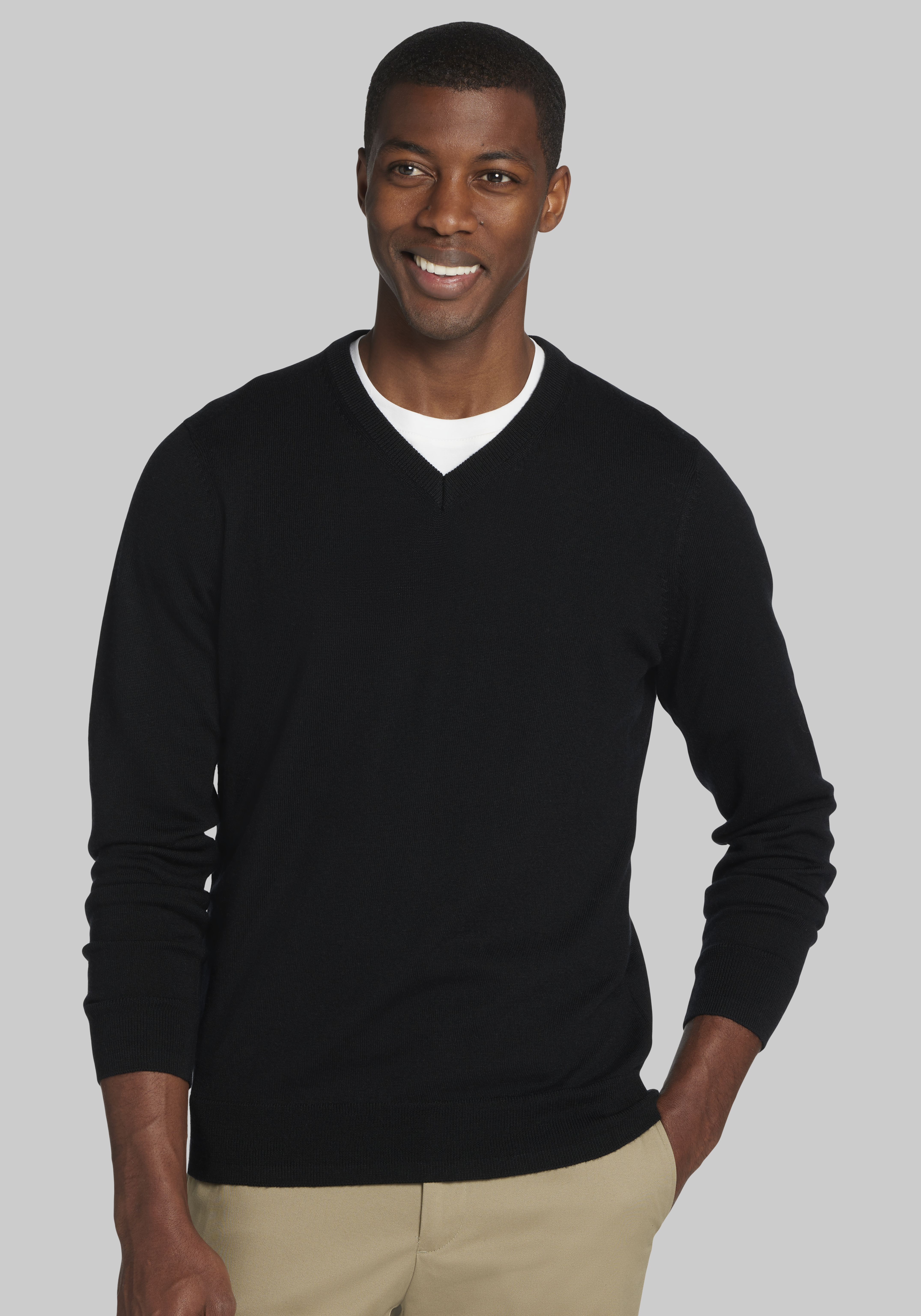 Jos. A. Bank Solid V-Neck Merino Wool Sweater CLEARANCE