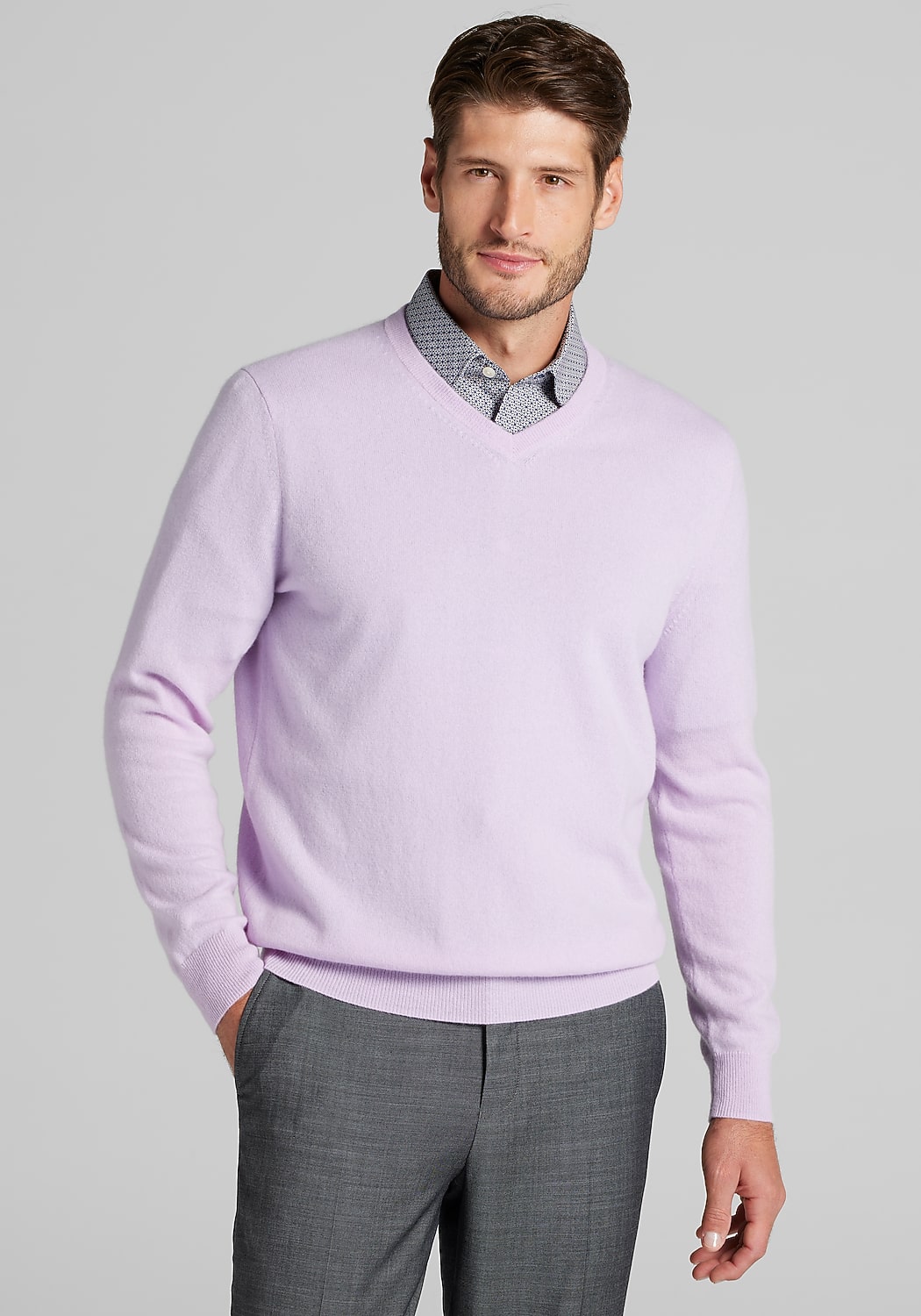 Reserve Collection Tailored Fit V-Neck Cashmere Sweater