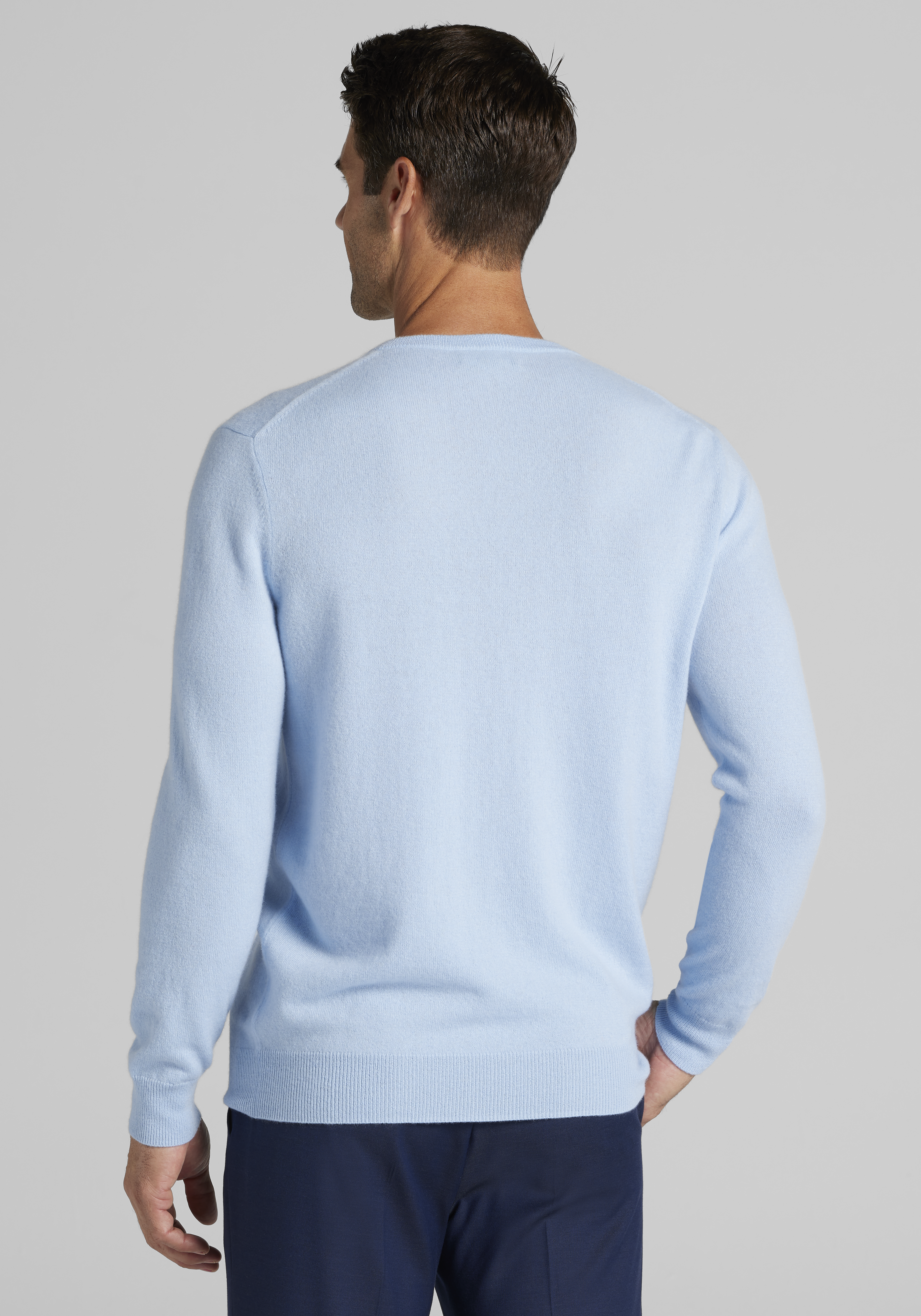 Reserve Collection Tailored Fit V-Neck Cashmere Sweater