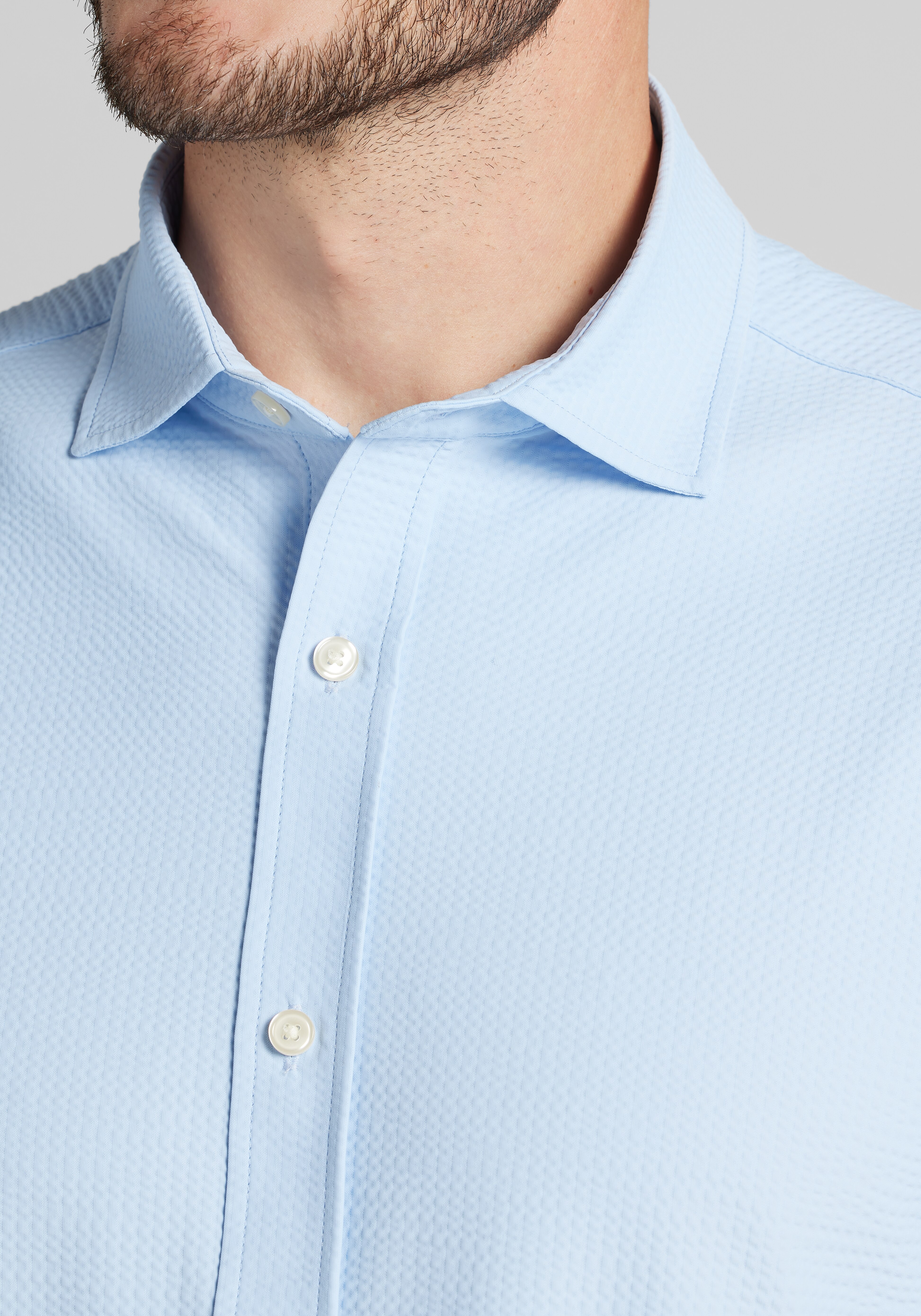 Jos. A. Bank Tailored Fit Seersucker Short Sleeve Sportshirt