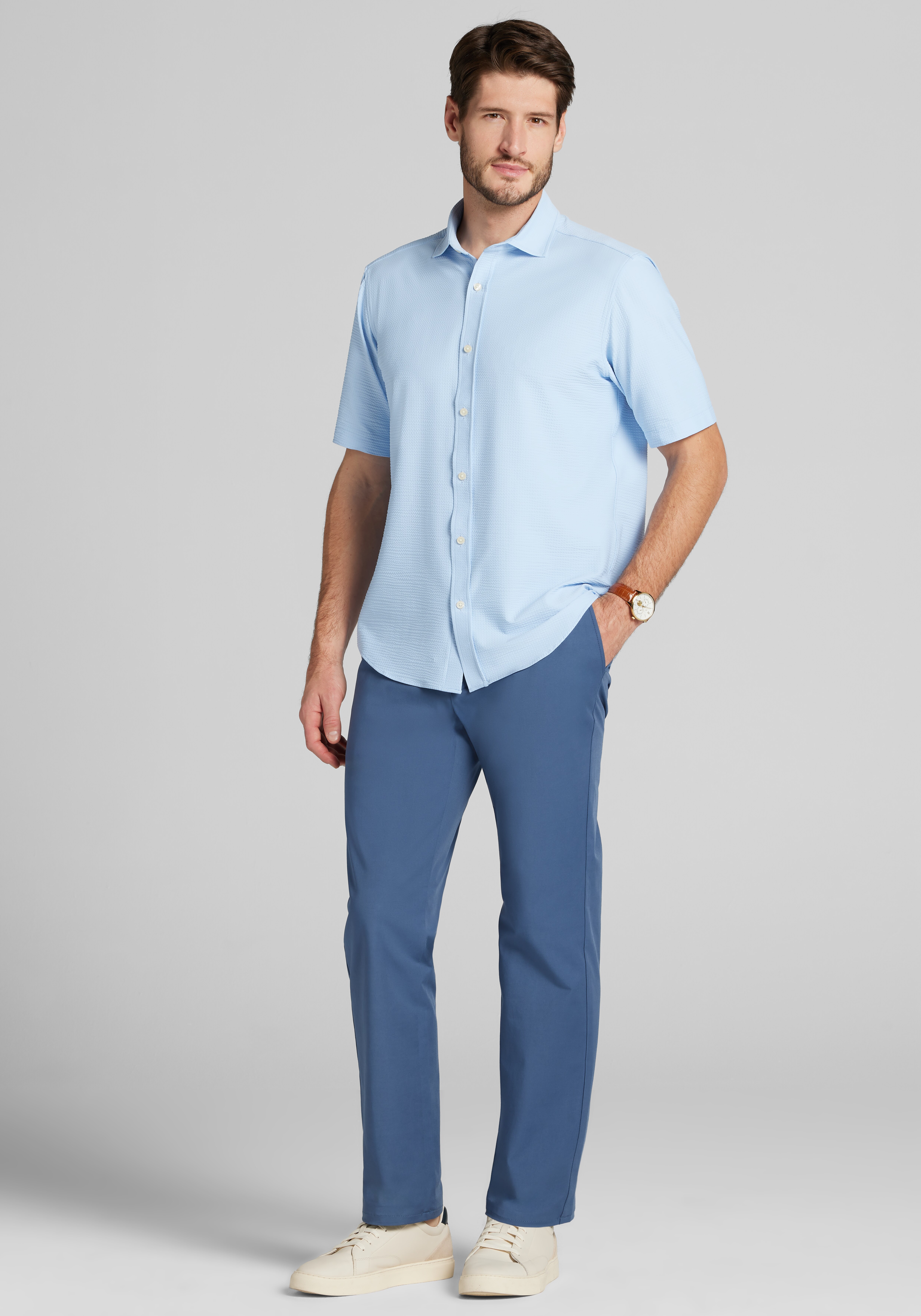Jos. A. Bank Tailored Fit Seersucker Short Sleeve Sportshirt
