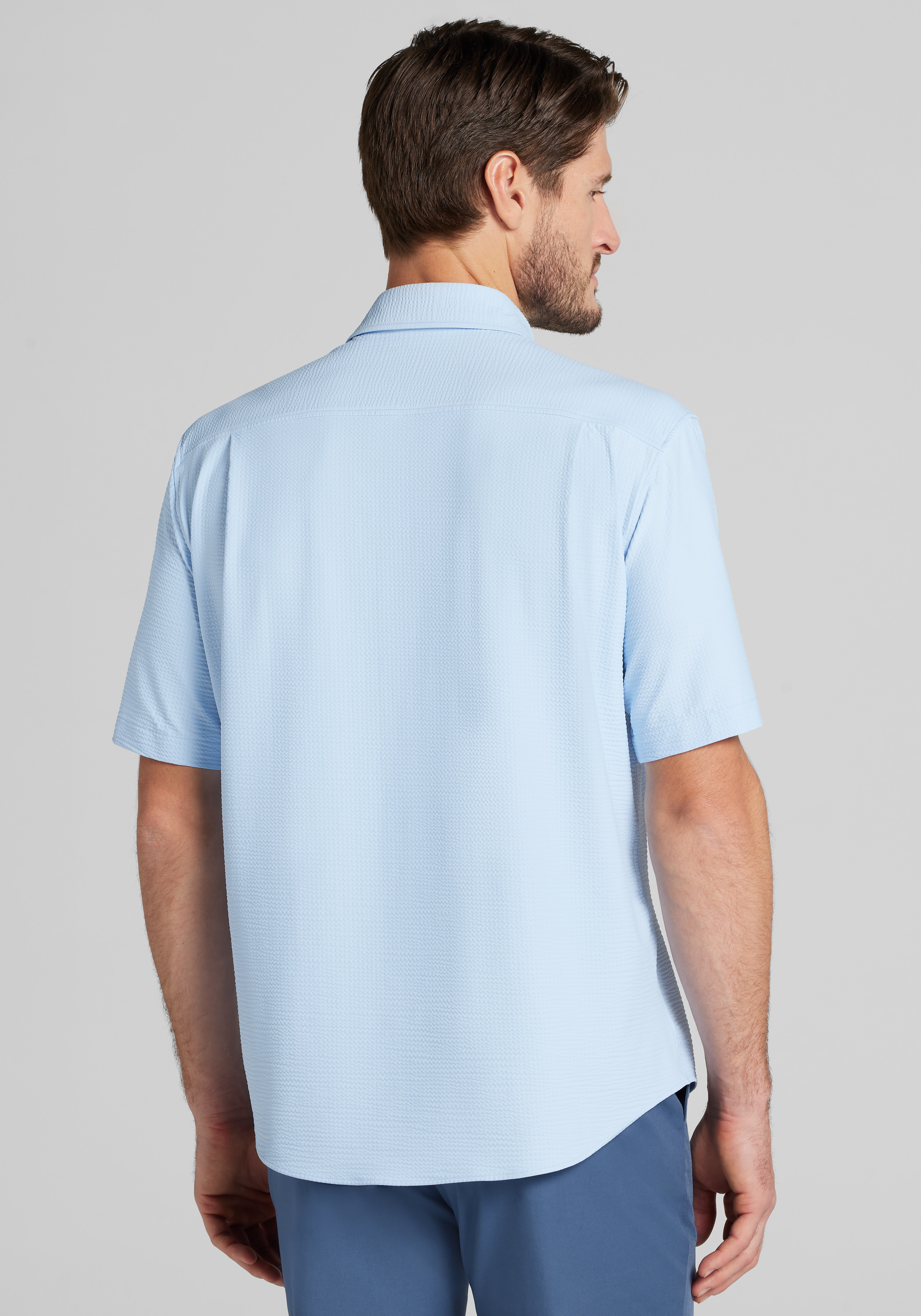 Jos. A. Bank Tailored Fit Seersucker Short Sleeve Sportshirt