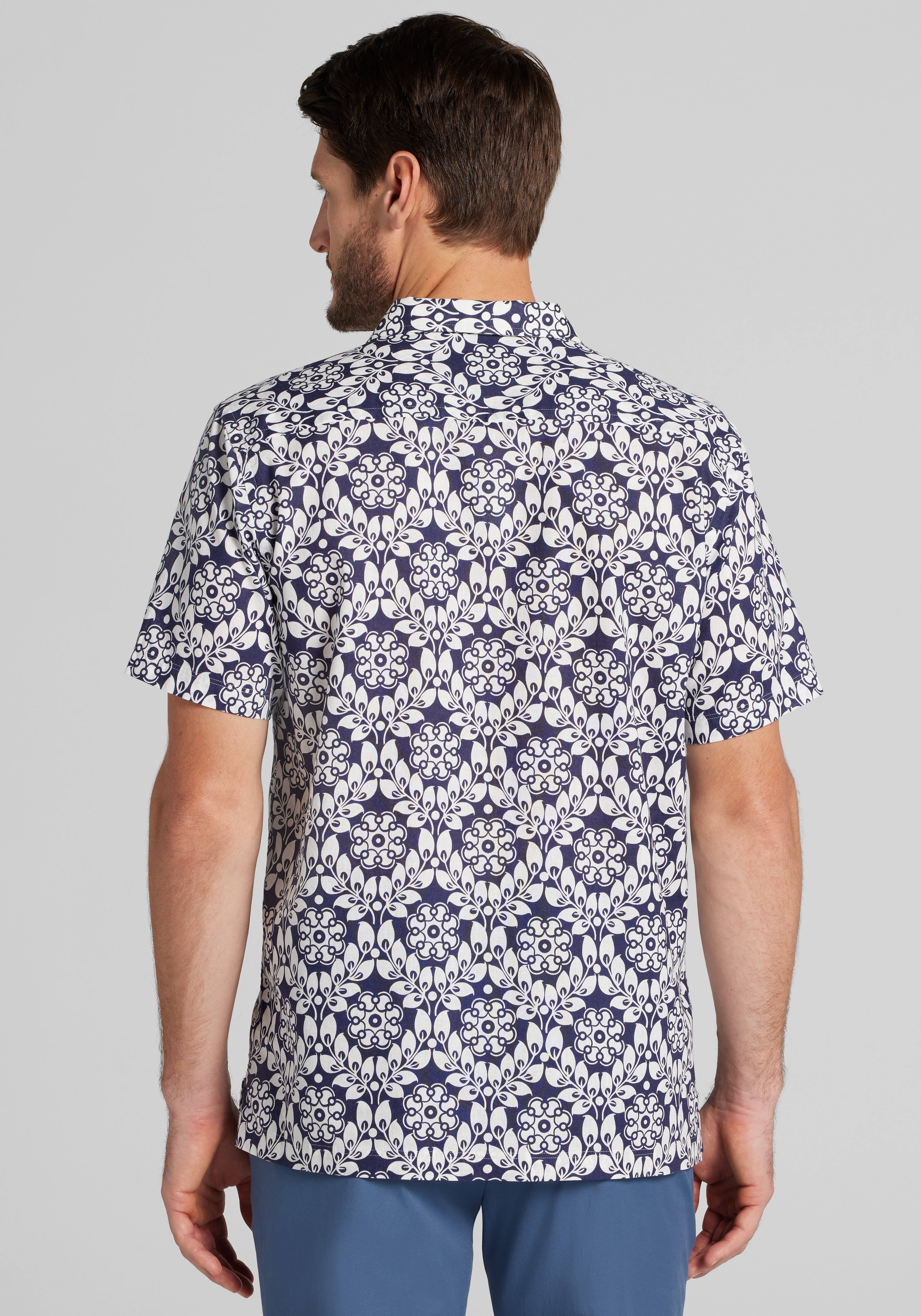 Jos. A. Bank Tailored Fit Jumbo Vine Linen Blend Short Sleeve Sportshirt