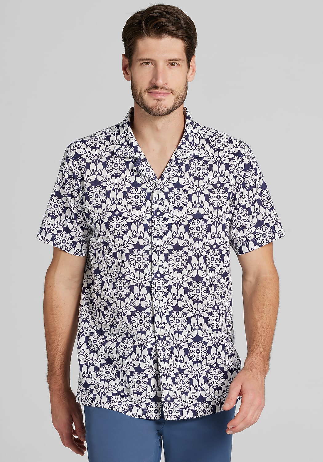 Jos. A. Bank Tailored Fit Jumbo Vine Linen Blend Short Sleeve Sportshirt