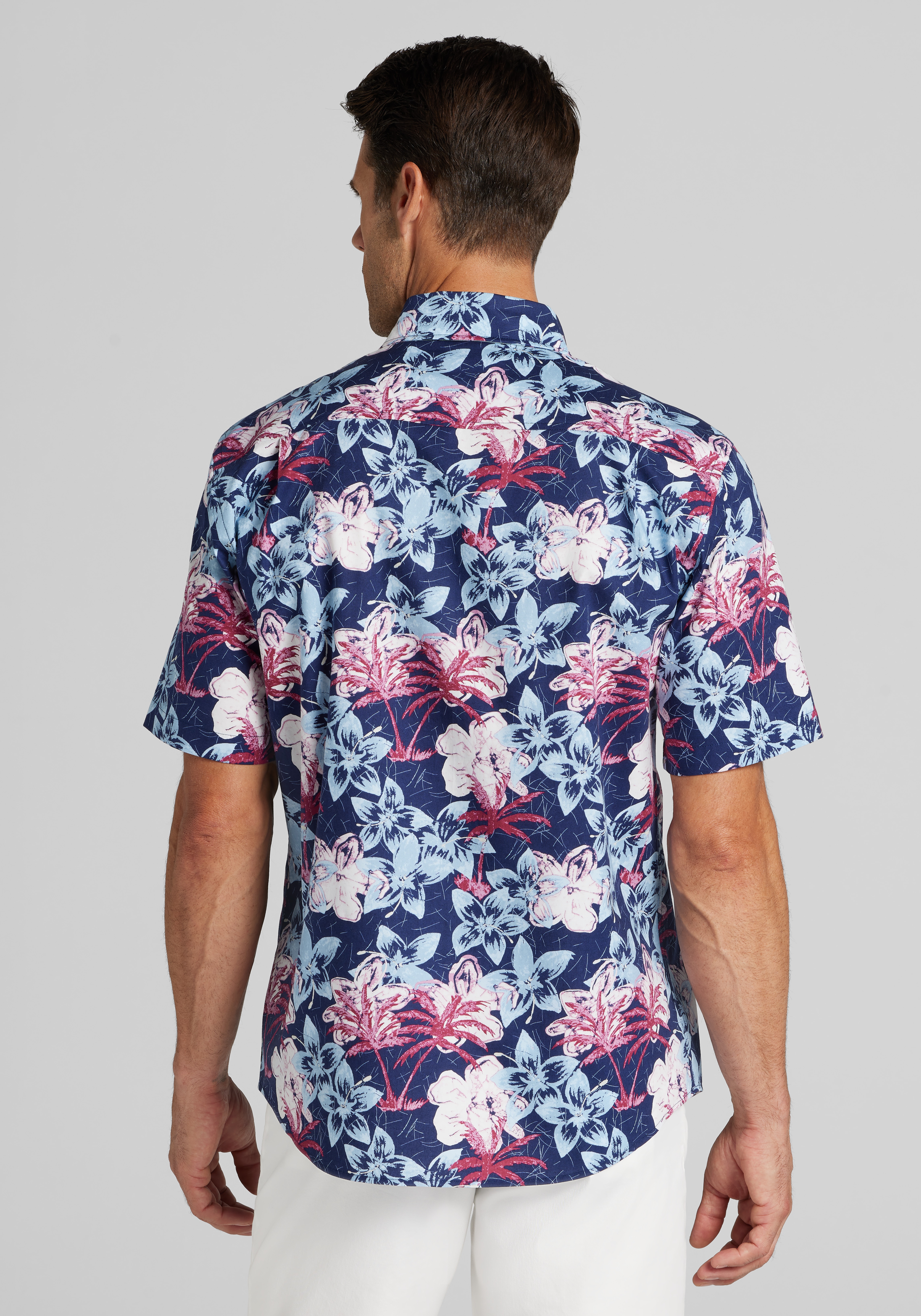 Jos. A. Bank Tailored Fit Hawaiian Short Sleeve Sportshirt
