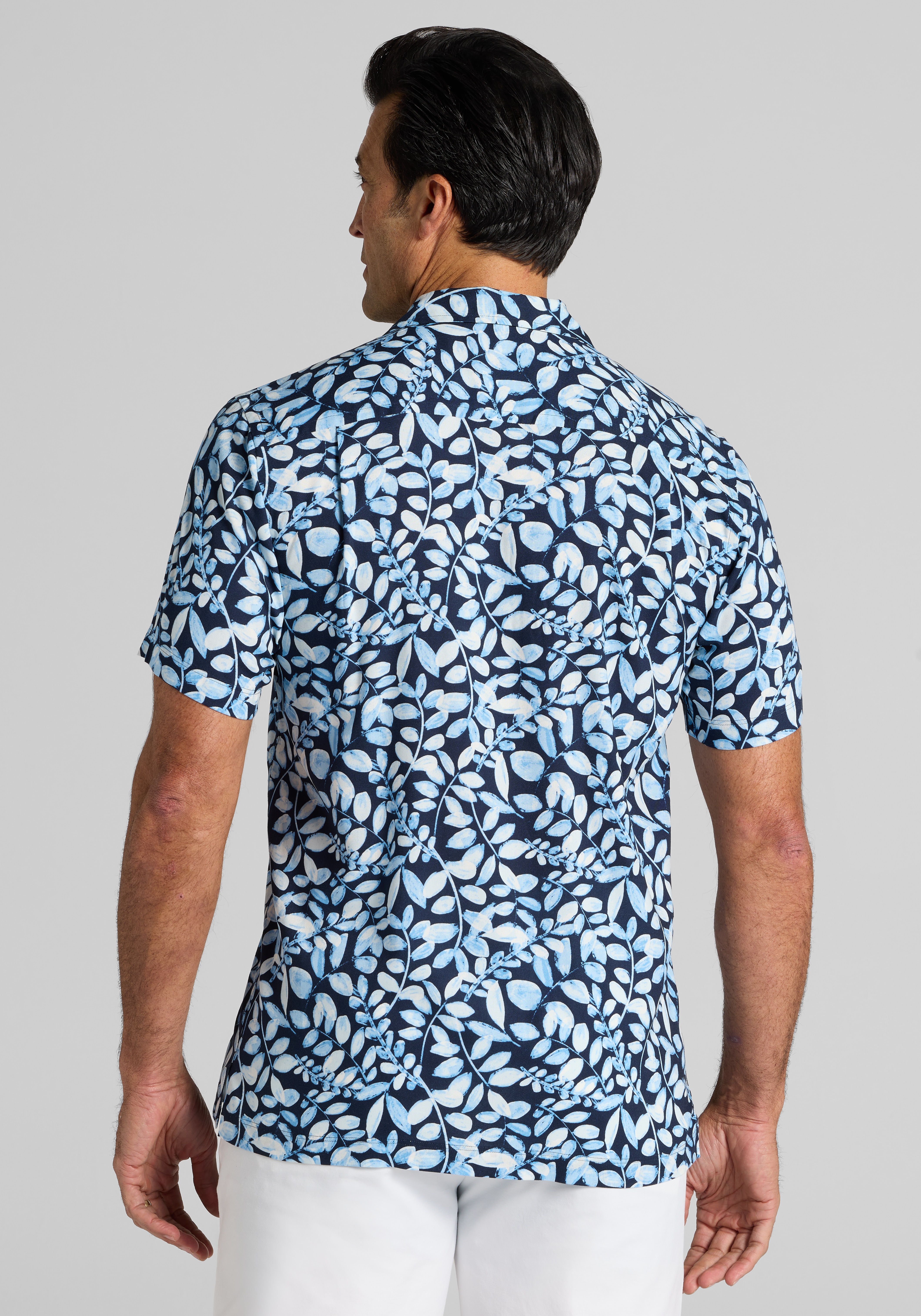 Jos. A. Bank Tailored Fit Large Leaf Short Sleeve Sportshirt