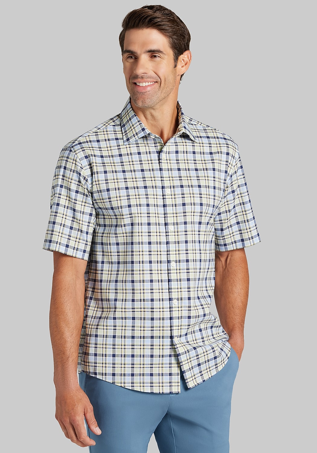 Jos. A. Bank Traditional Fit Plaid Short Sleeve Sportshirt