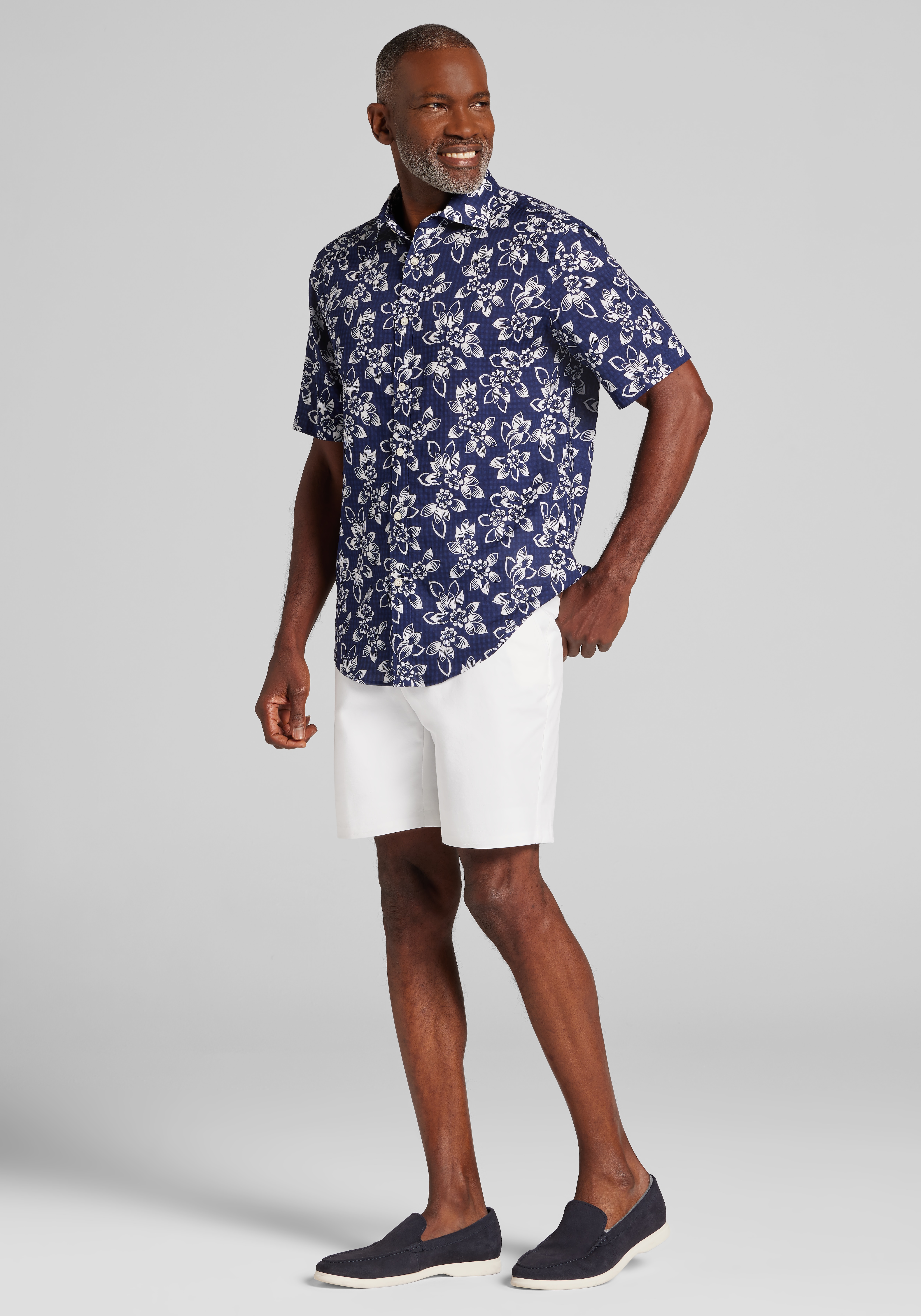 Jos. A. Bank Tailored Fit Lotus Seersucker Short Sleeve Sportshirt