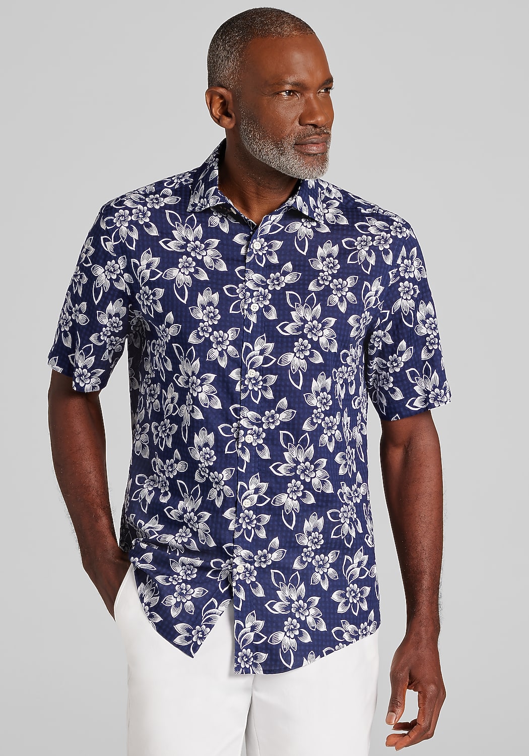Jos. A. Bank Tailored Fit Lotus Seersucker Short Sleeve Sportshirt