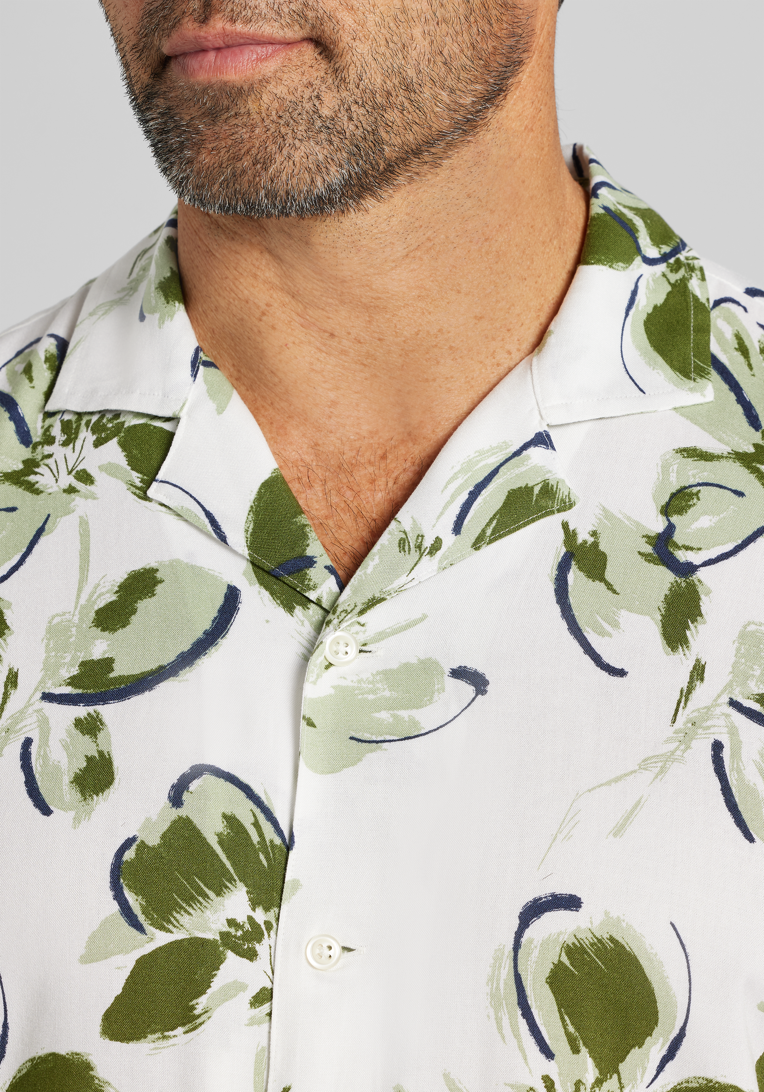 Jos. A. Bank Tailored Fit Lotus Short Sleeve Sportshirt