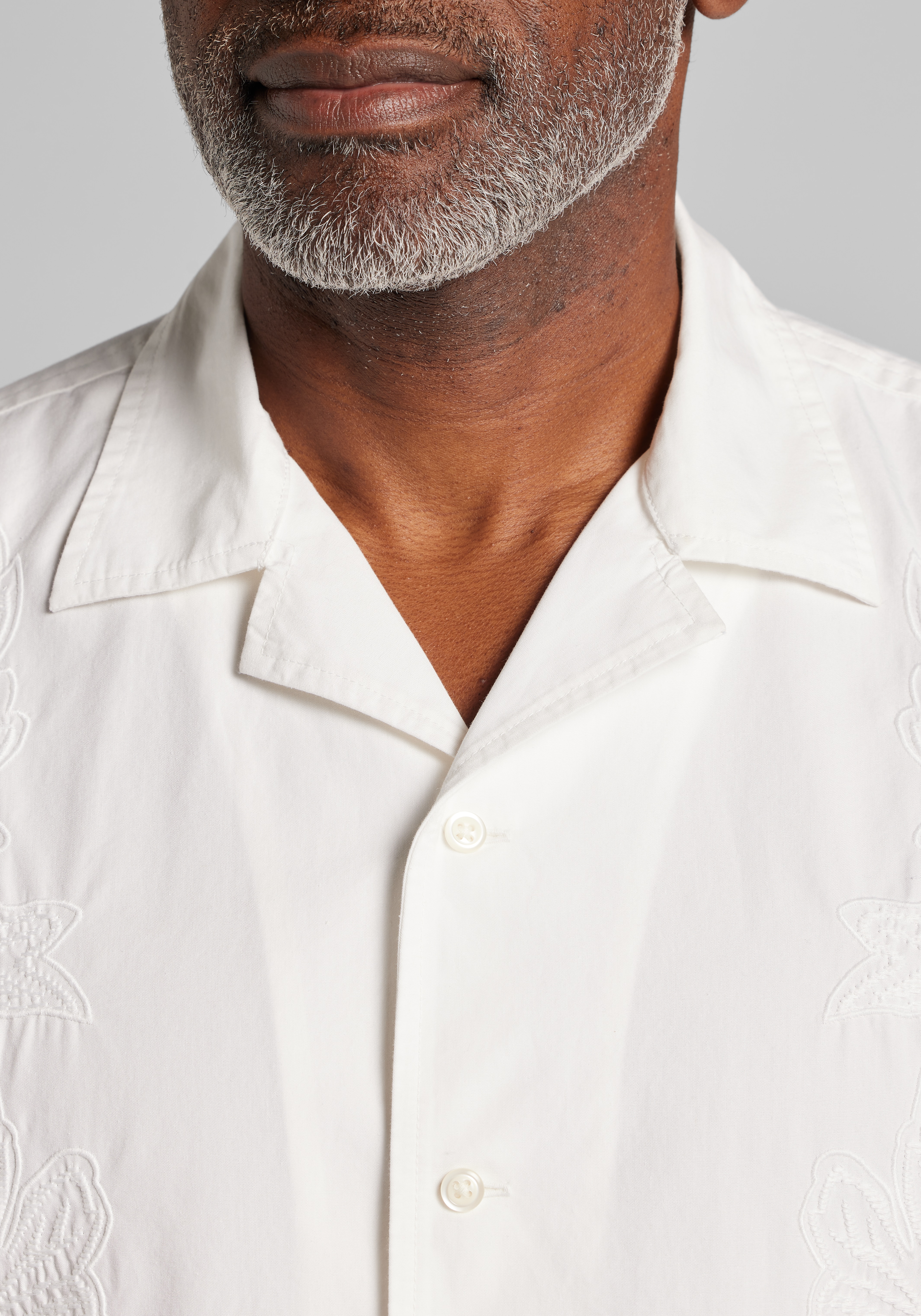 Jos A. Bank Tailored Fit Floral Embroidered Short Sleeve Button Up Shirt