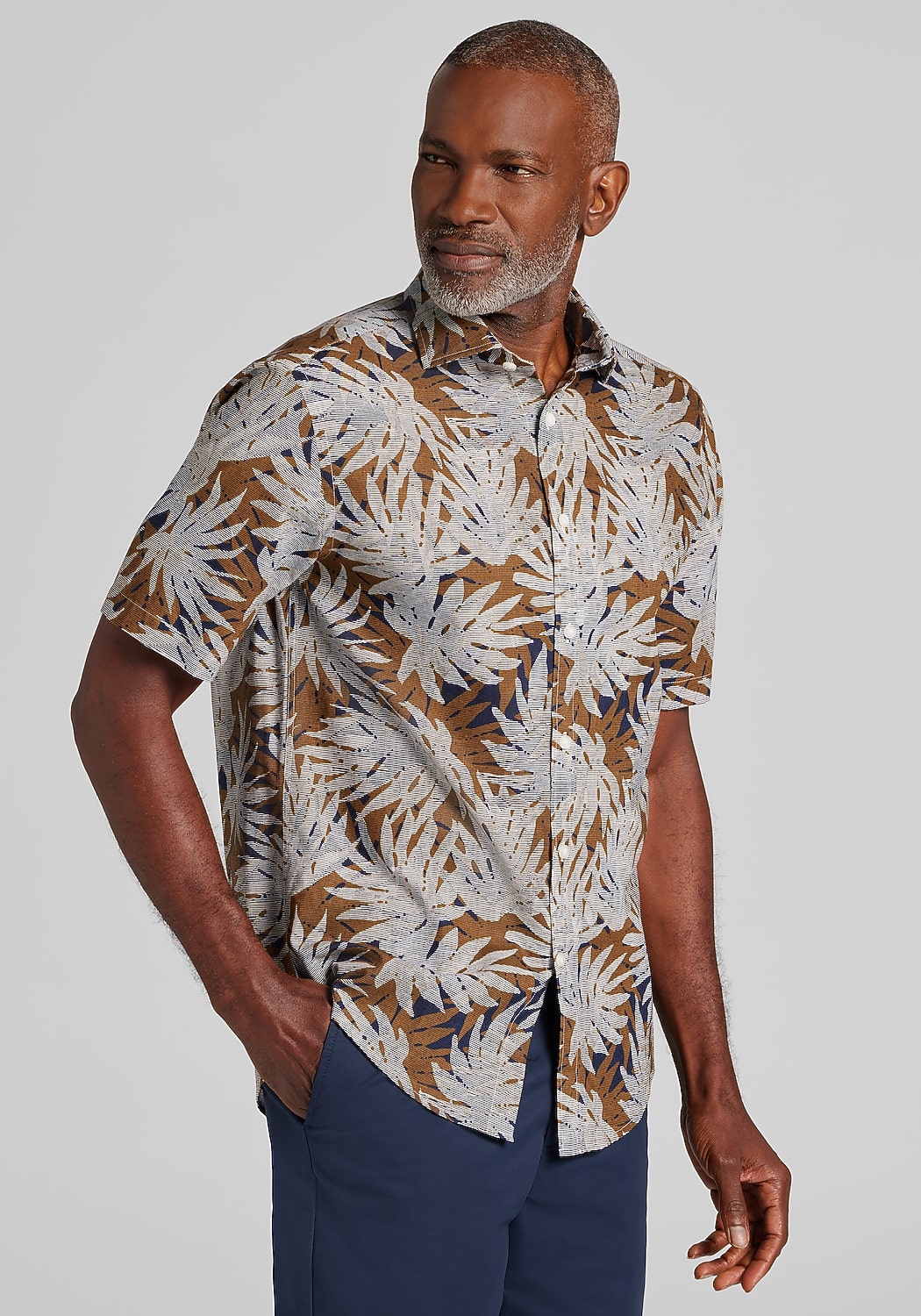 Jos. A. Bank Tailored Fit Large Fern Palm Short Sleeve Sportshirt