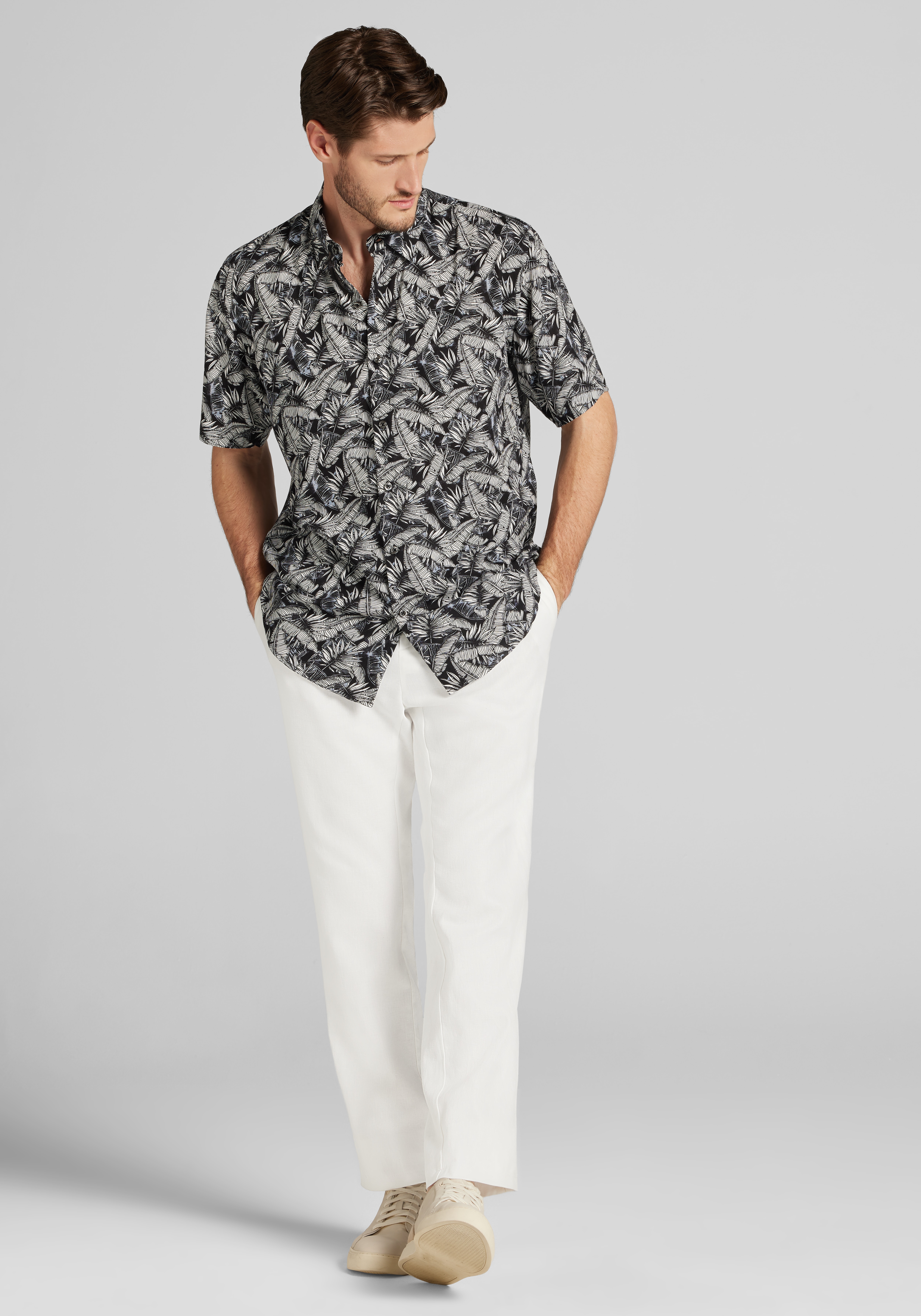 1905 Collection Tailored Fit All Over Palm Leaf Short Sleeve Sportshirt